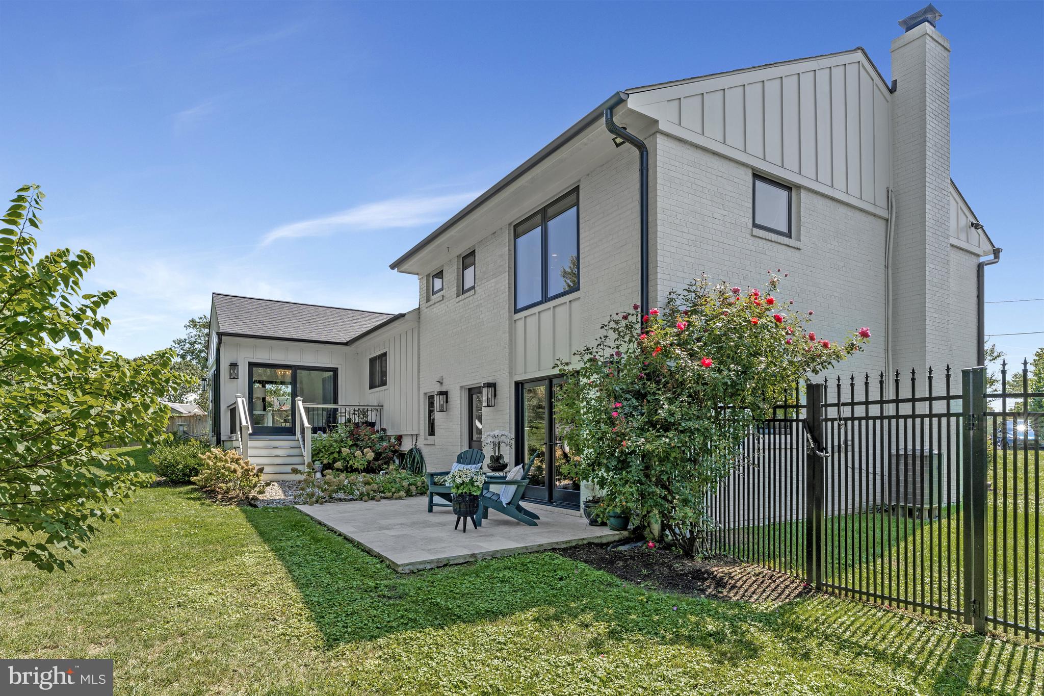 BROYHILLS MCLEAN ESTATES - Residential