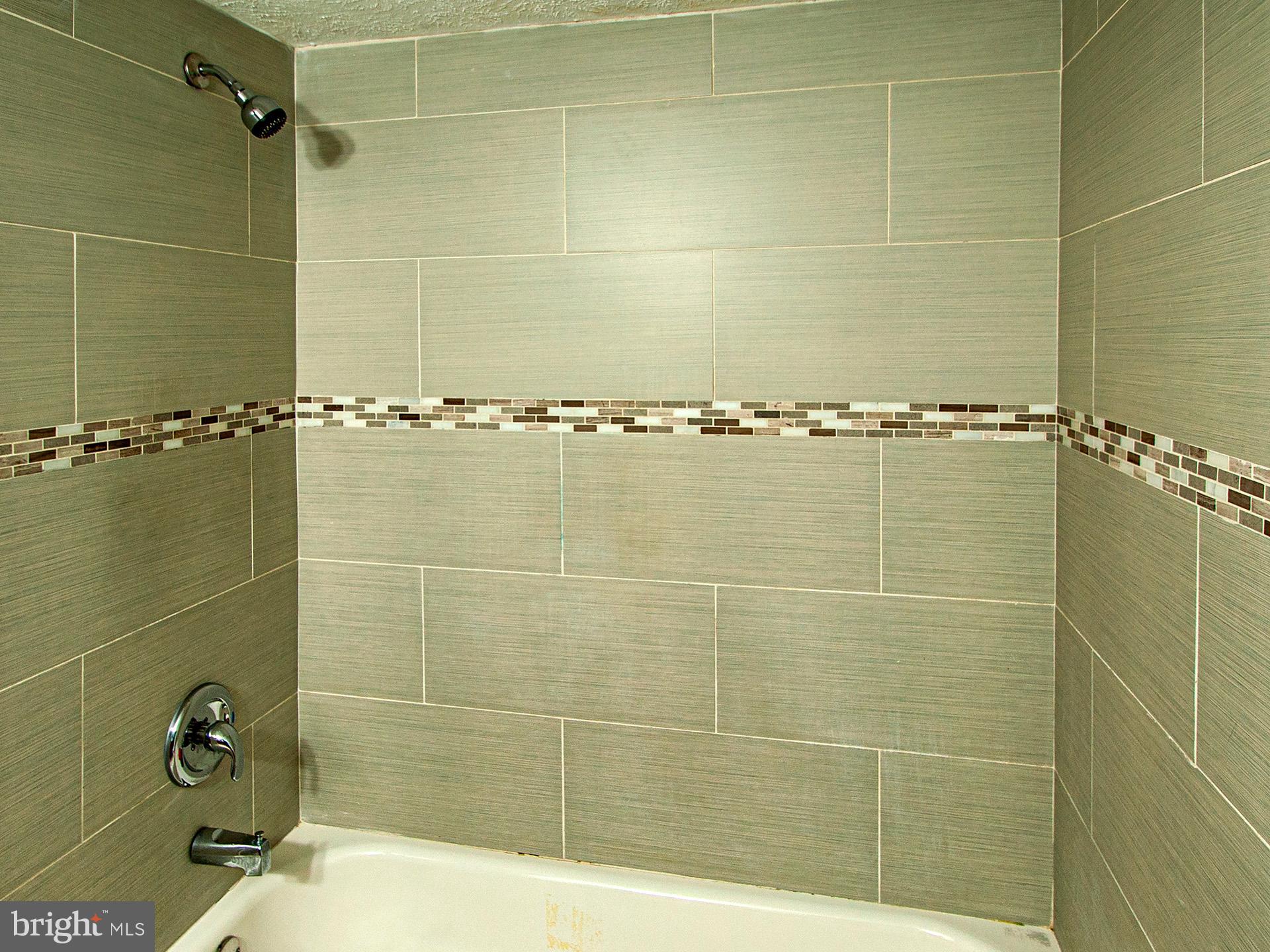 GREENBRIAR CONDO PHASE I - Residential Lease