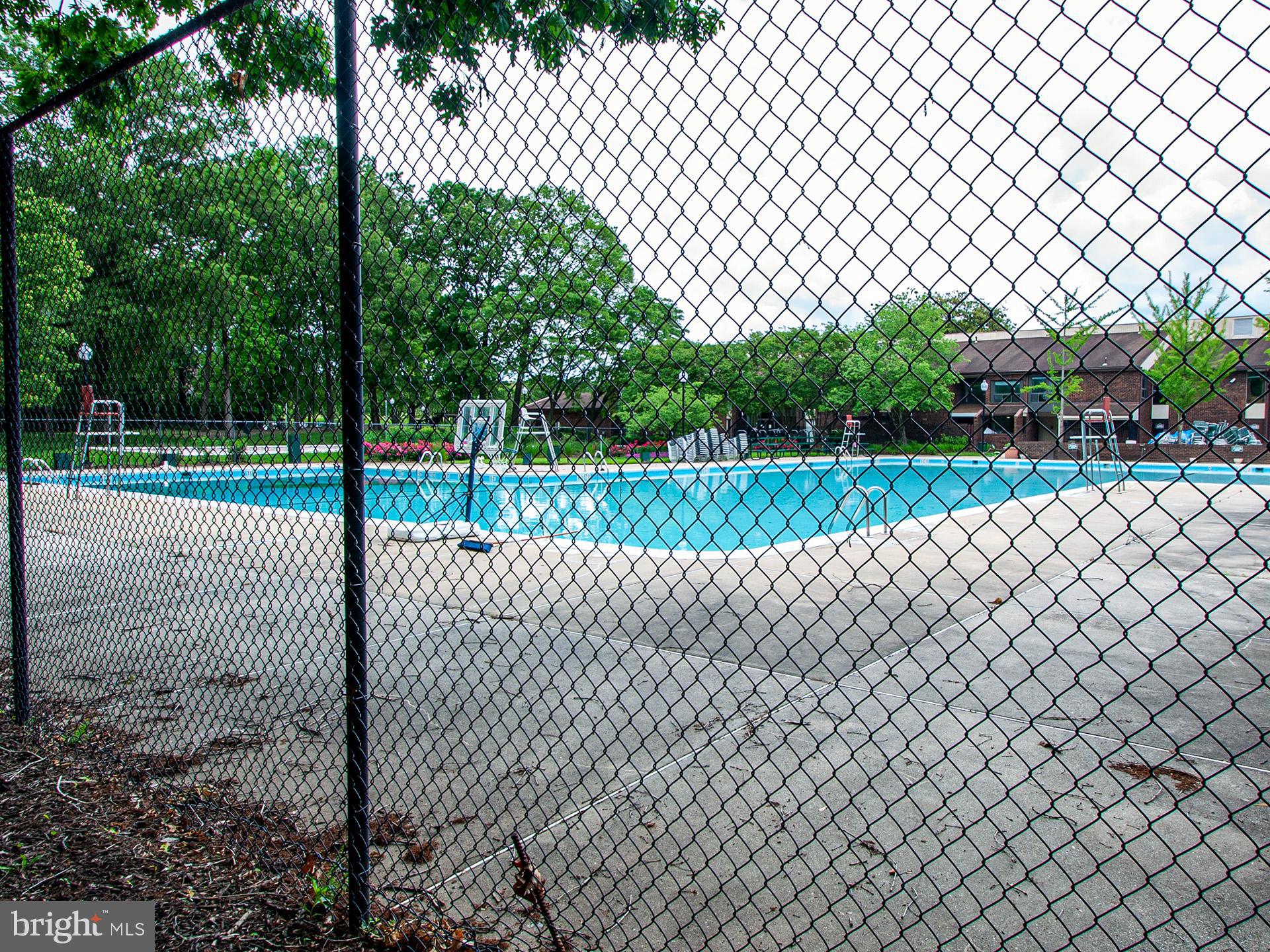 GREENBRIAR CONDO PHASE I - Residential Lease