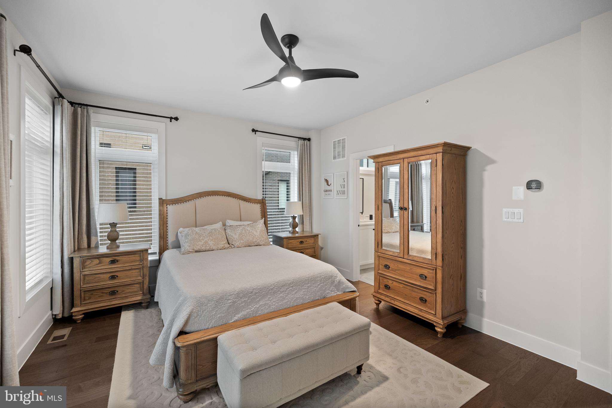 EISENHOWER SQUARE - Residential Lease