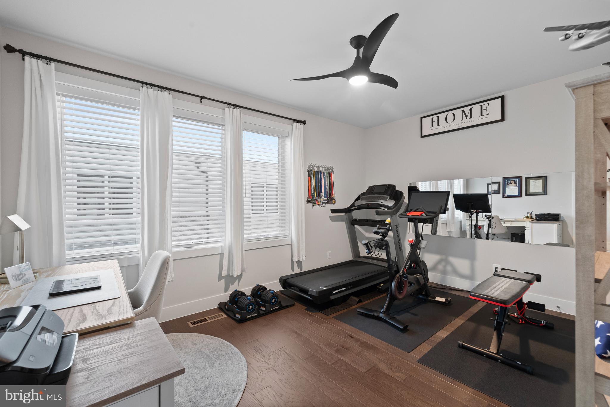 EISENHOWER SQUARE - Residential Lease