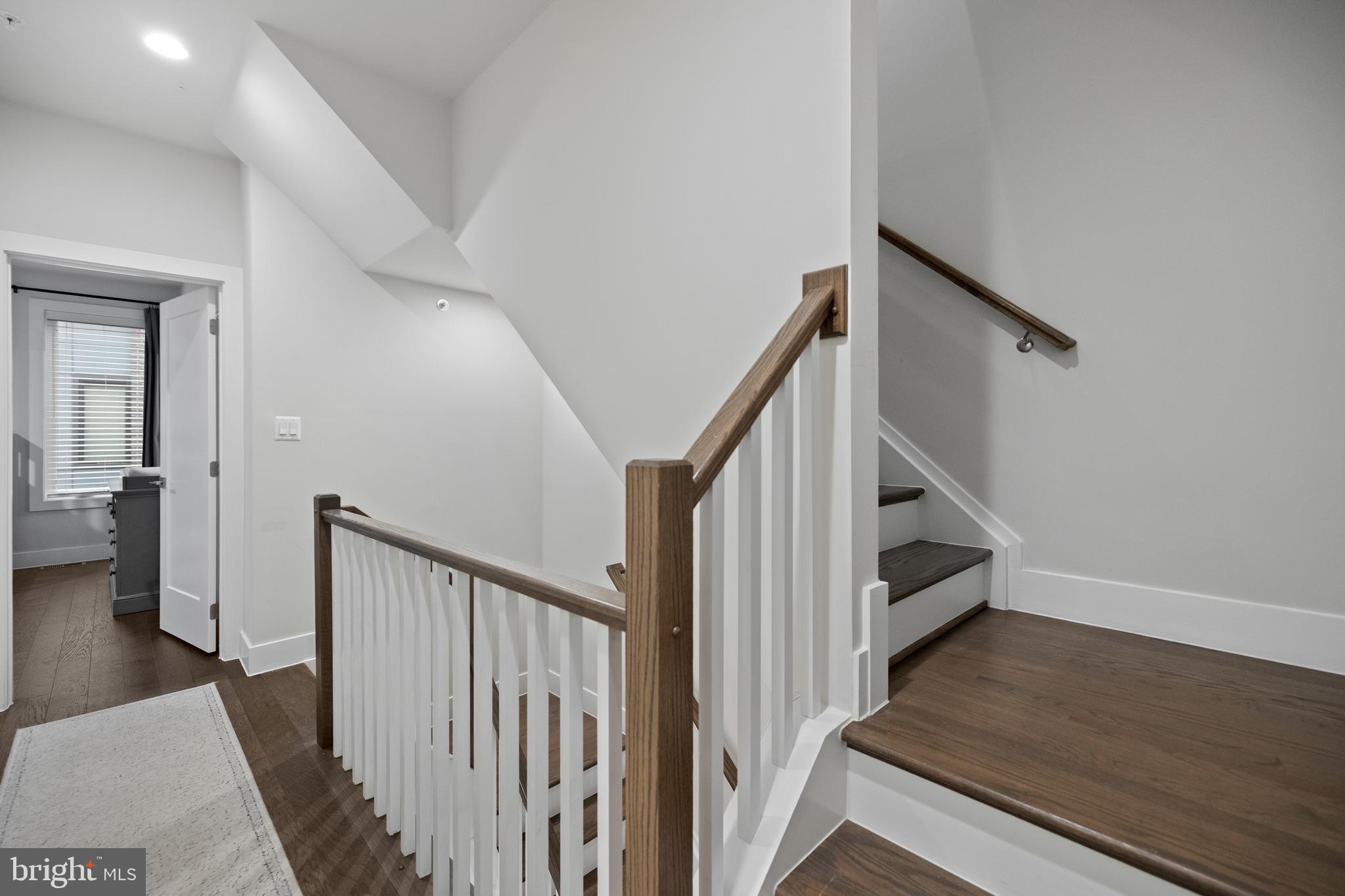 EISENHOWER SQUARE - Residential Lease