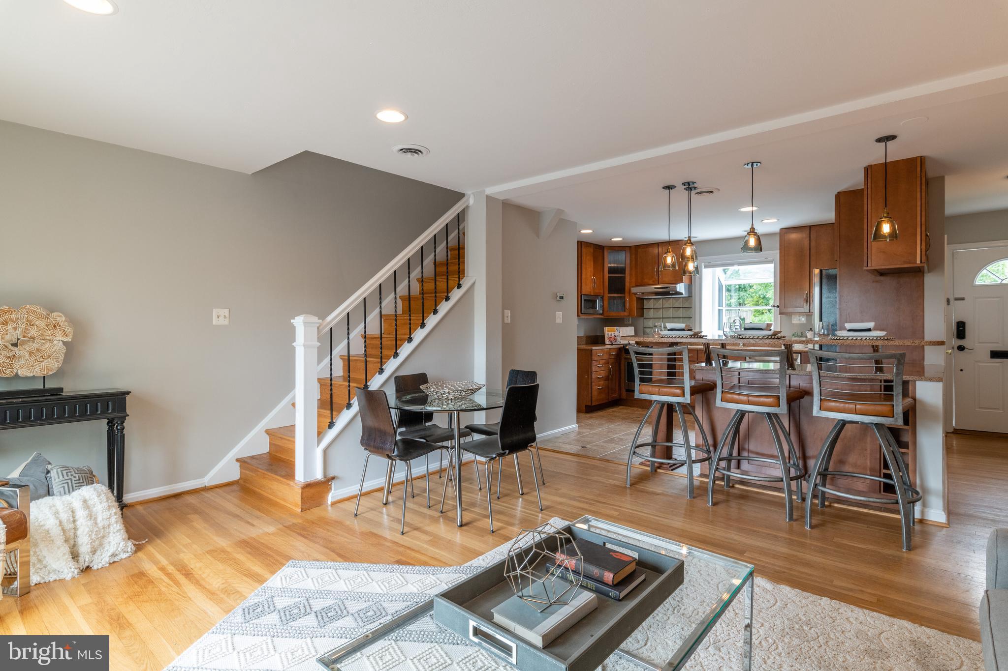 WARWICK VILLAGE - Residential