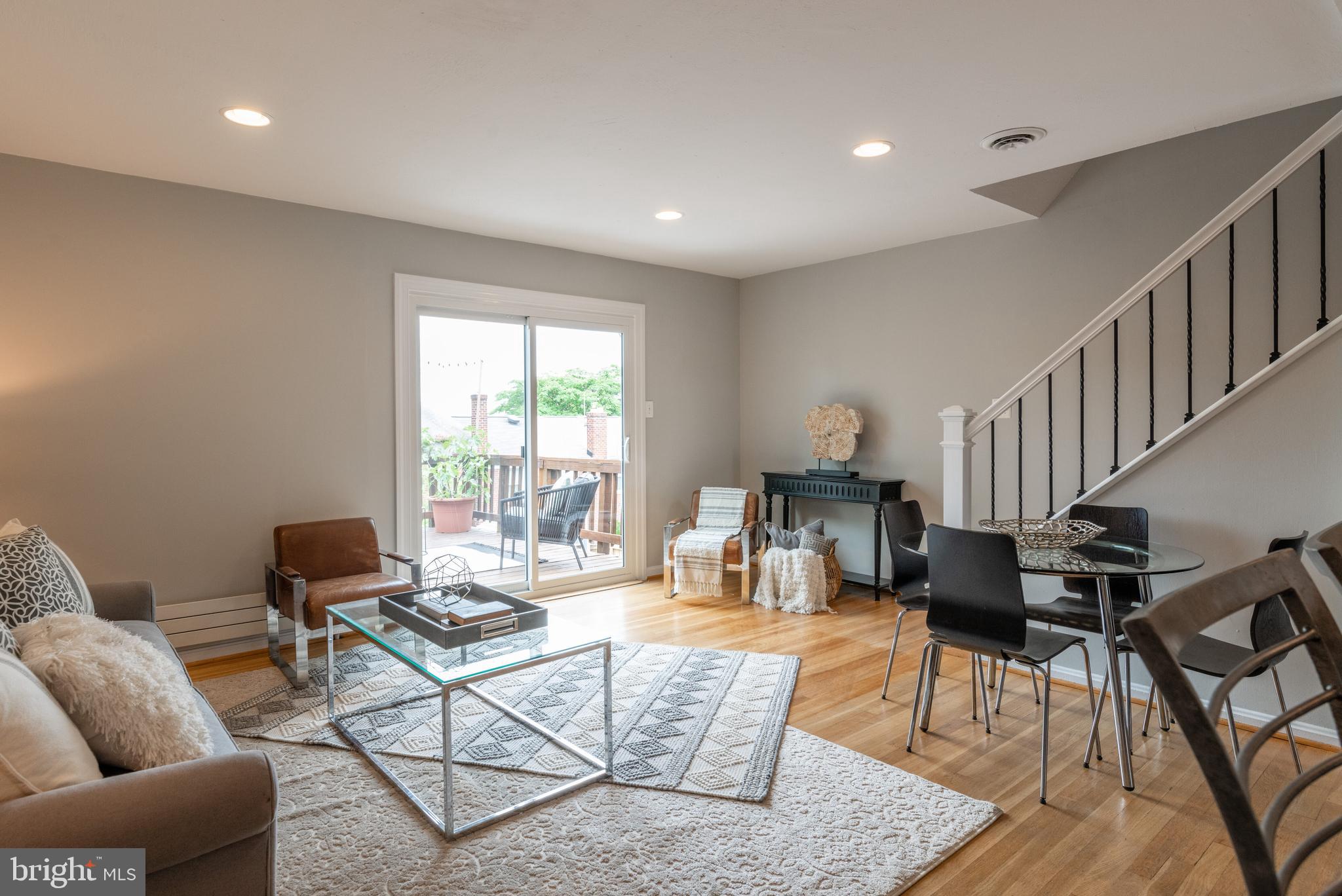 WARWICK VILLAGE - Residential