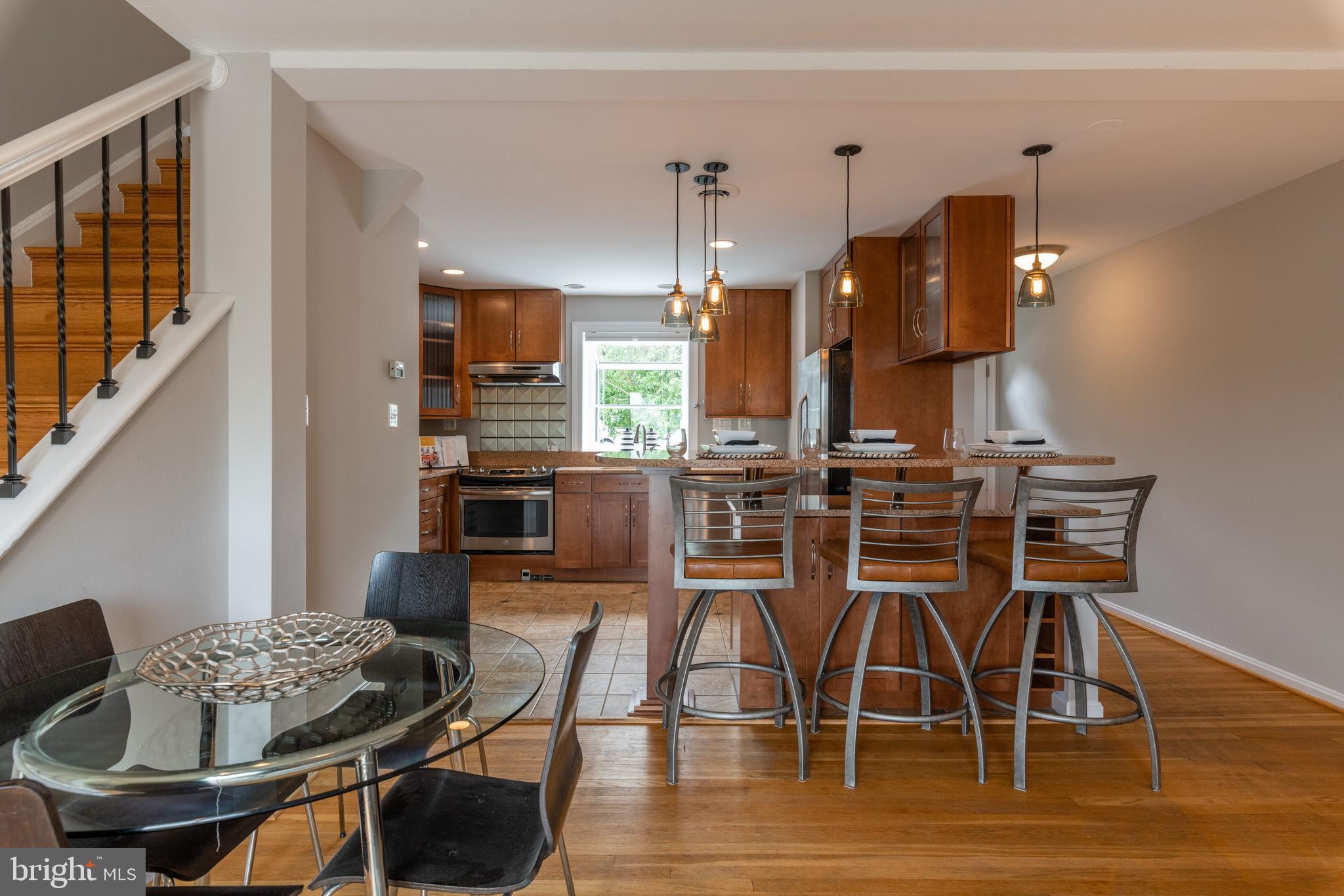 WARWICK VILLAGE - Residential