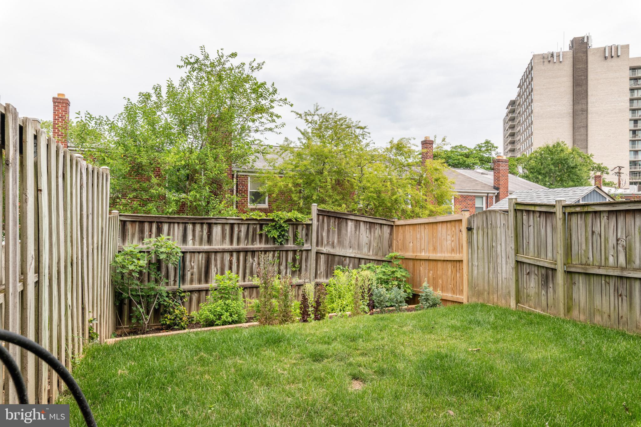 WARWICK VILLAGE - Residential