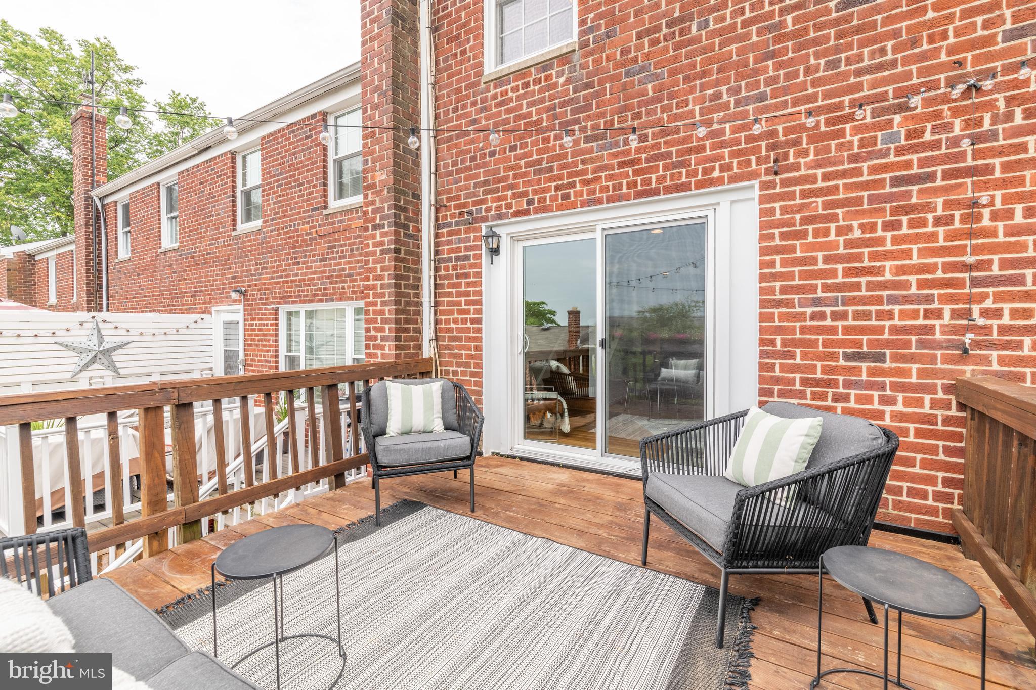 WARWICK VILLAGE - Residential