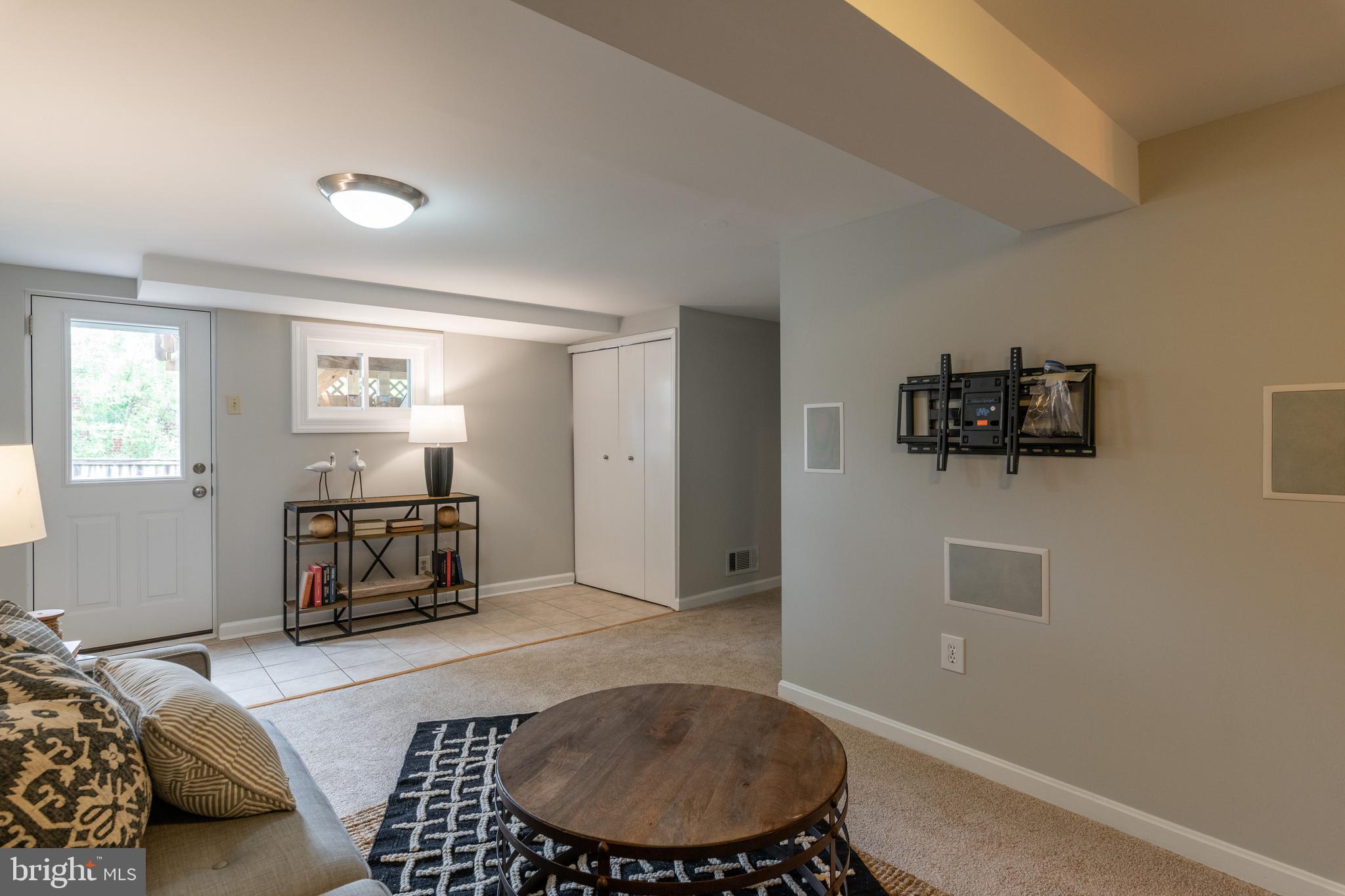 WARWICK VILLAGE - Residential