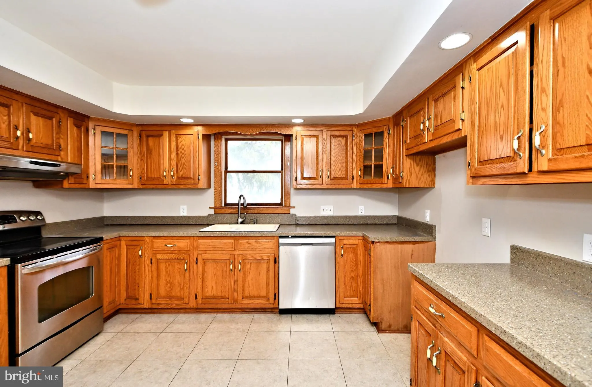 North Wales, Pennsylvania 19454, United States, 3 Bedrooms Bedrooms, ,2 BathroomsBathrooms,Residential,Pending,9138