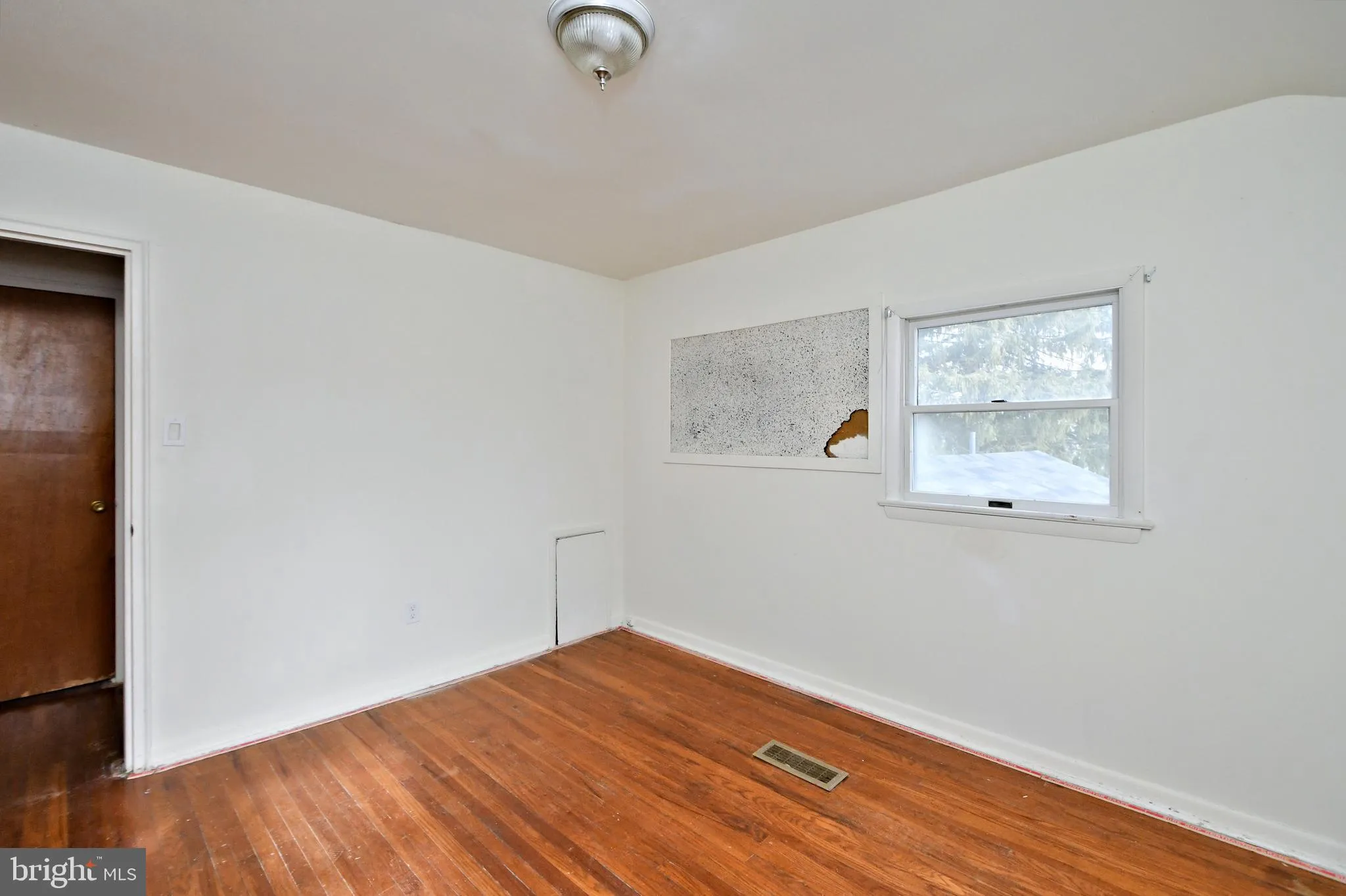 North Wales, Pennsylvania 19454, United States, 3 Bedrooms Bedrooms, ,2 BathroomsBathrooms,Residential,Pending,9138