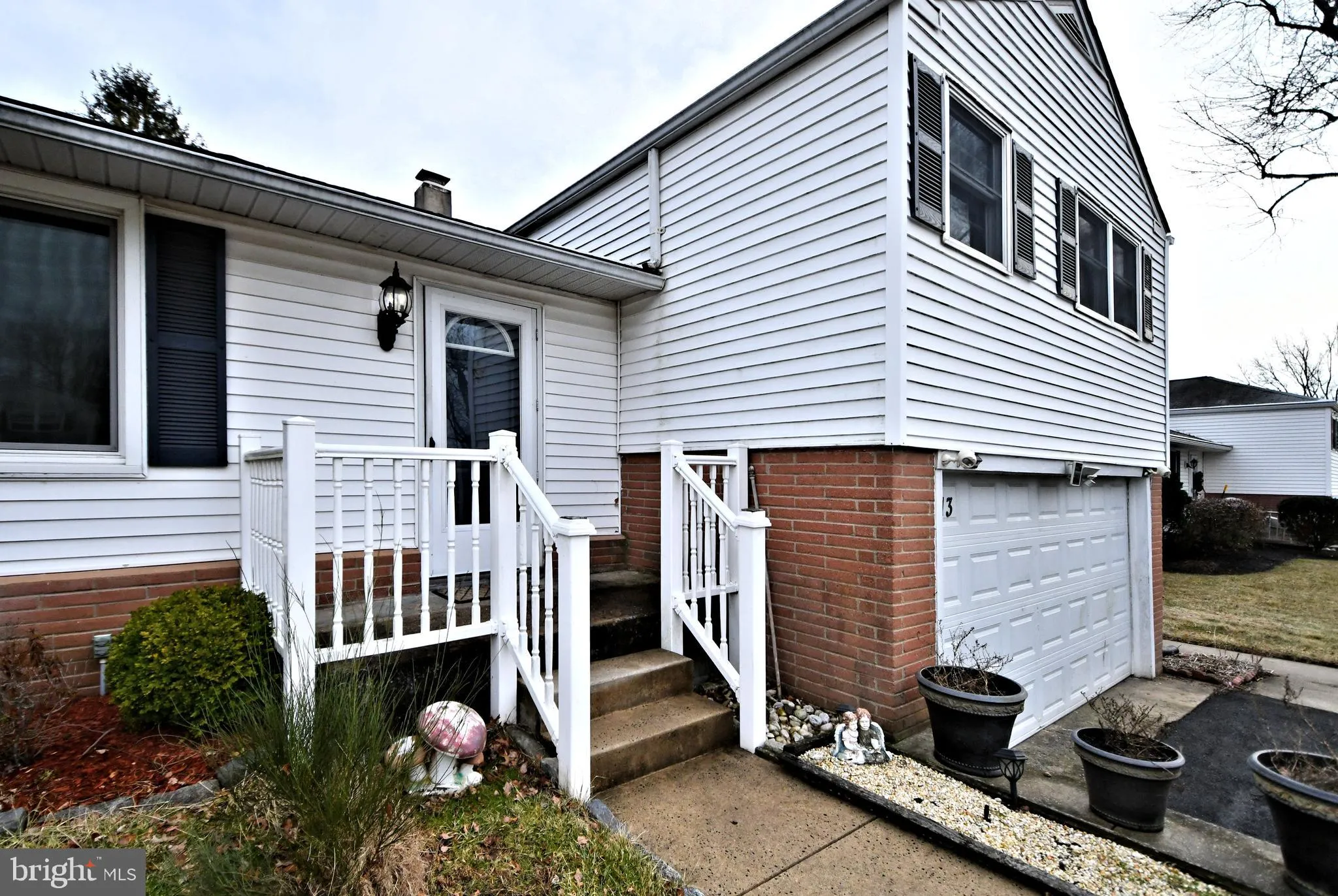 North Wales, Pennsylvania 19454, United States, 3 Bedrooms Bedrooms, ,2 BathroomsBathrooms,Residential,Pending,9138