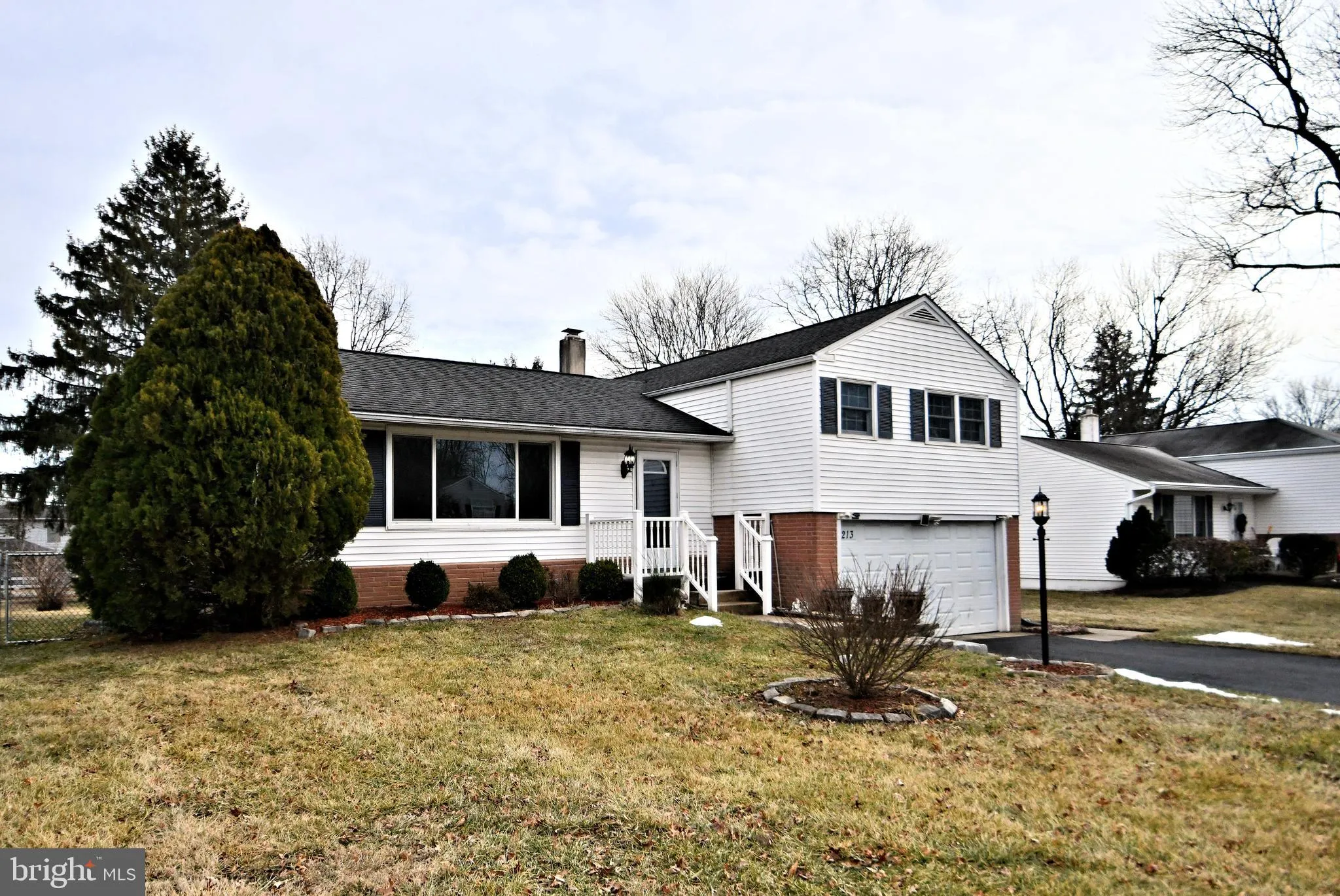 North Wales, Pennsylvania 19454, United States, 3 Bedrooms Bedrooms, ,2 BathroomsBathrooms,Residential,Pending,9138
