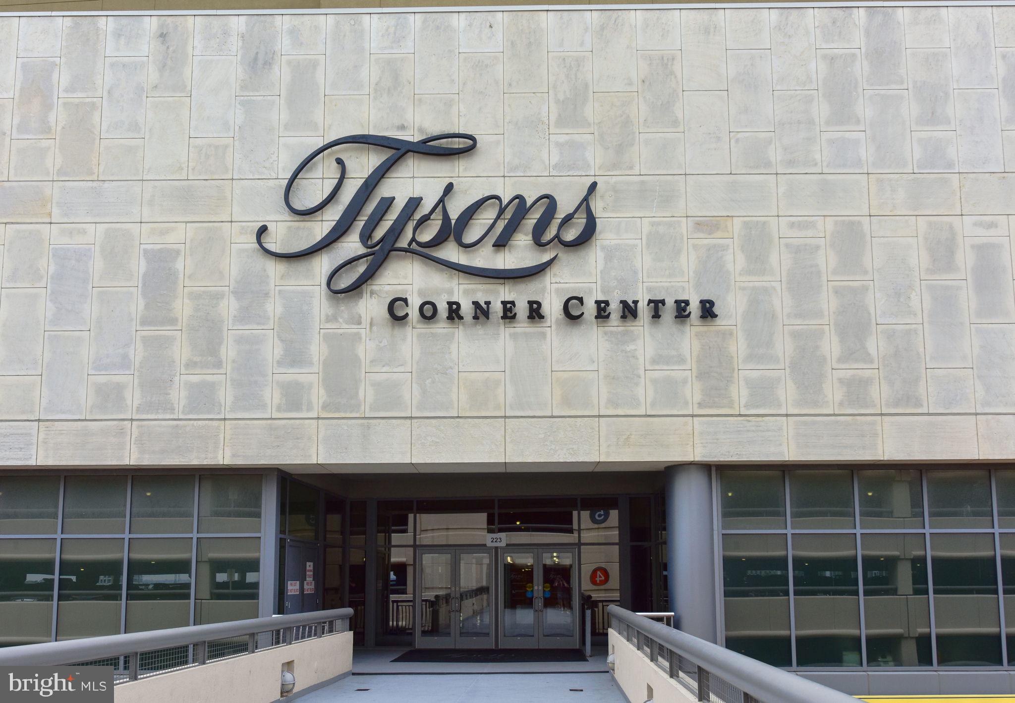 TYSONS EXECUTIVE VILLAGE - Residential