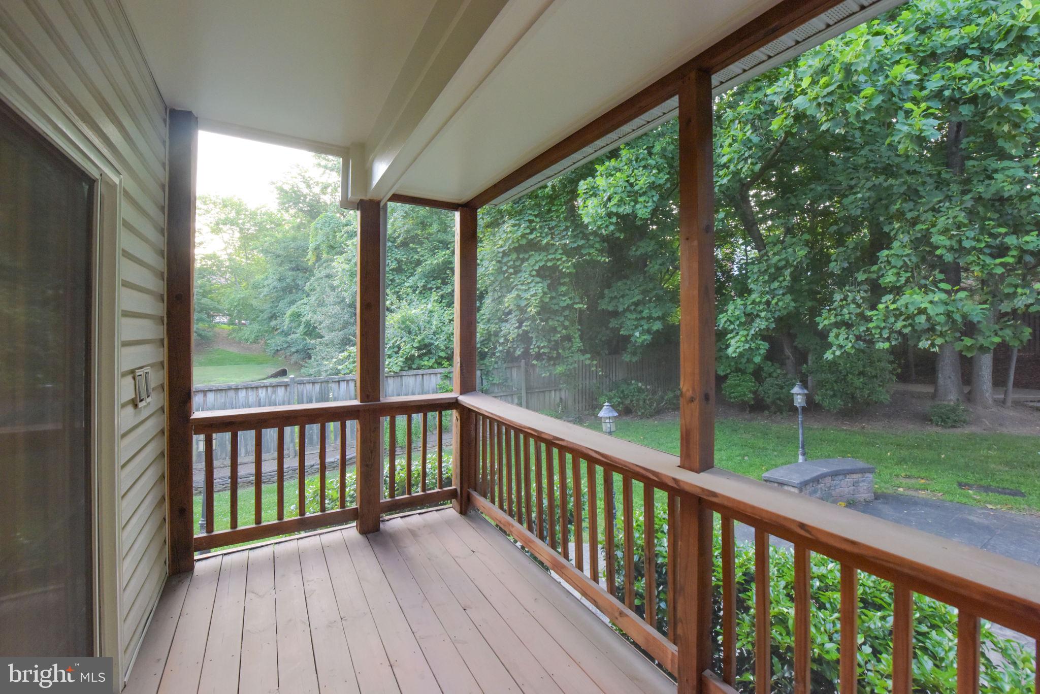 TYSONS EXECUTIVE VILLAGE - Residential