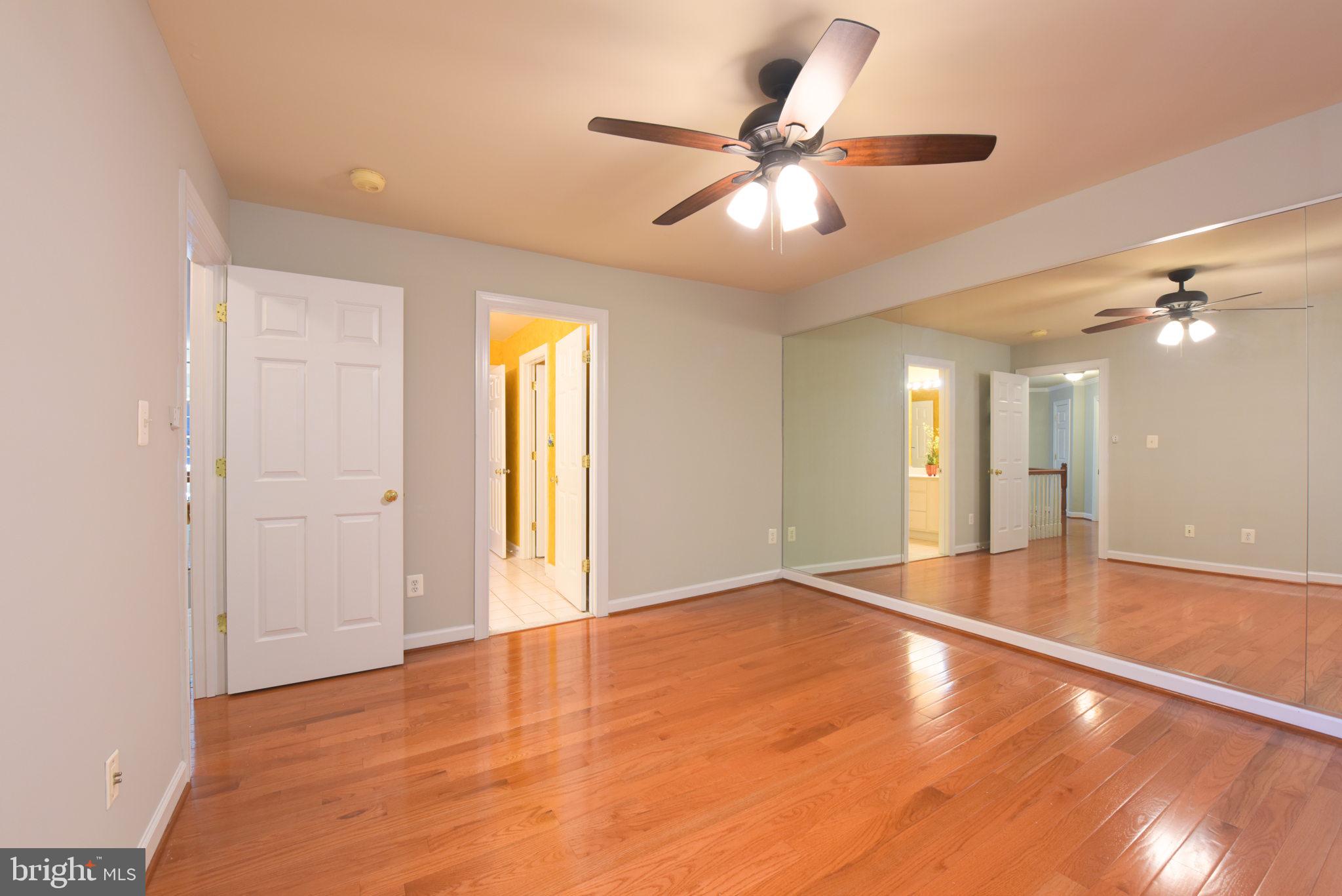 TYSONS EXECUTIVE VILLAGE - Residential