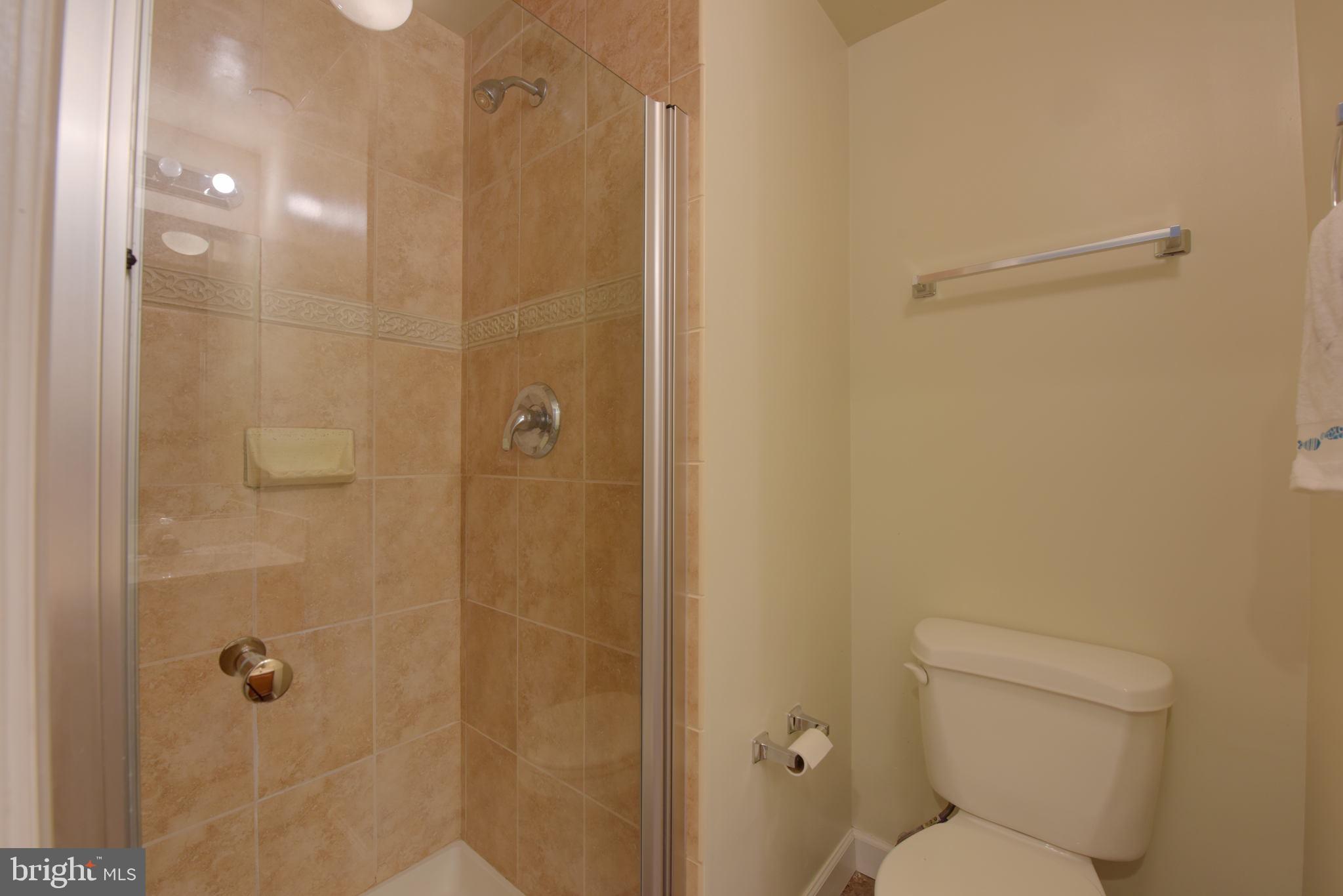 TYSONS EXECUTIVE VILLAGE - Residential