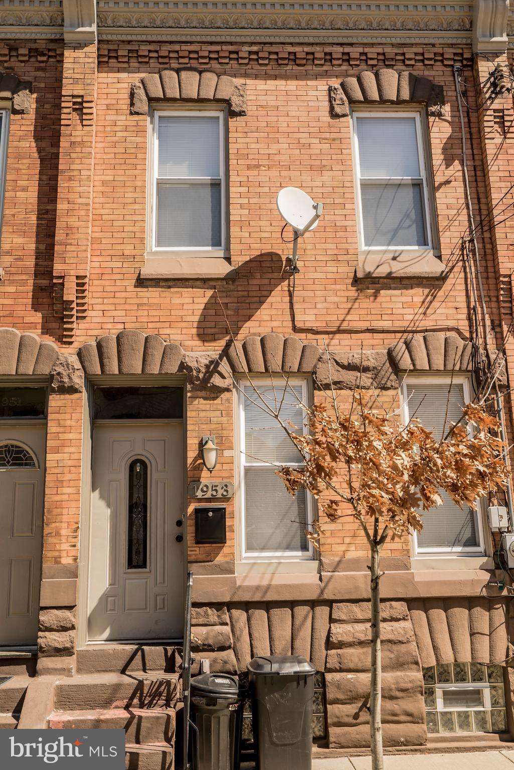 1953 E STELLA STREET