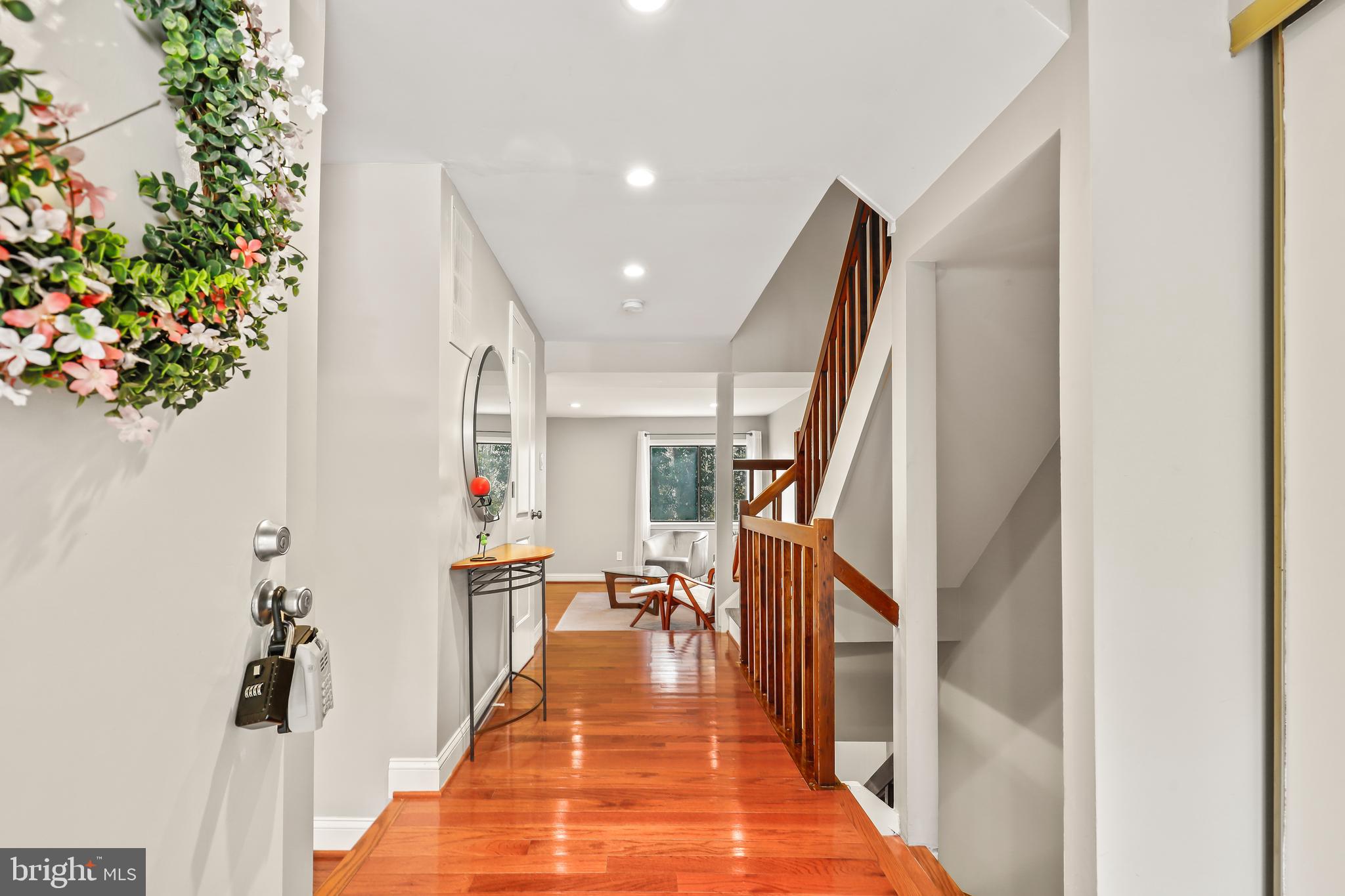 NEWINGTON STATION - Residential