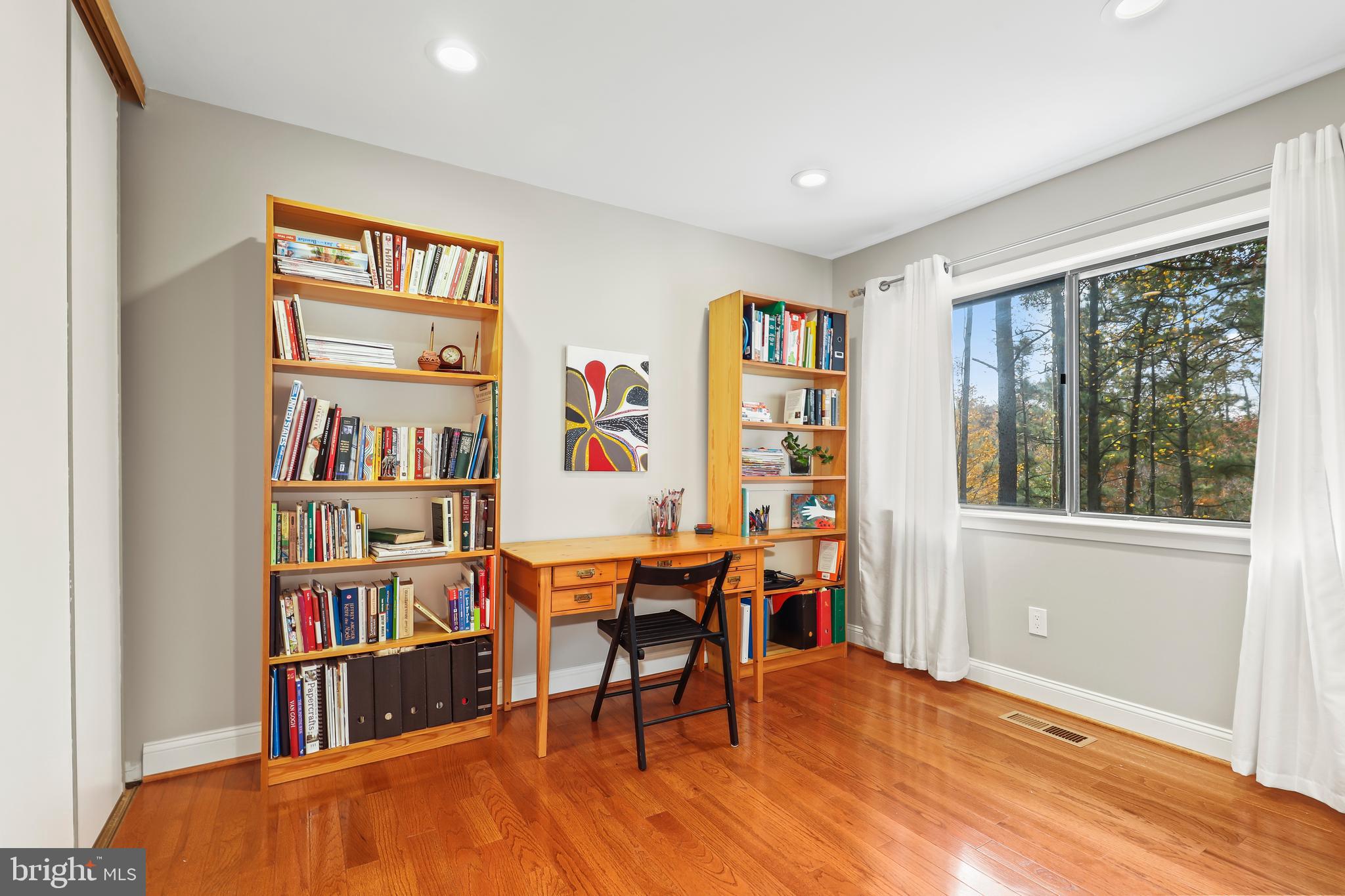 NEWINGTON STATION - Residential