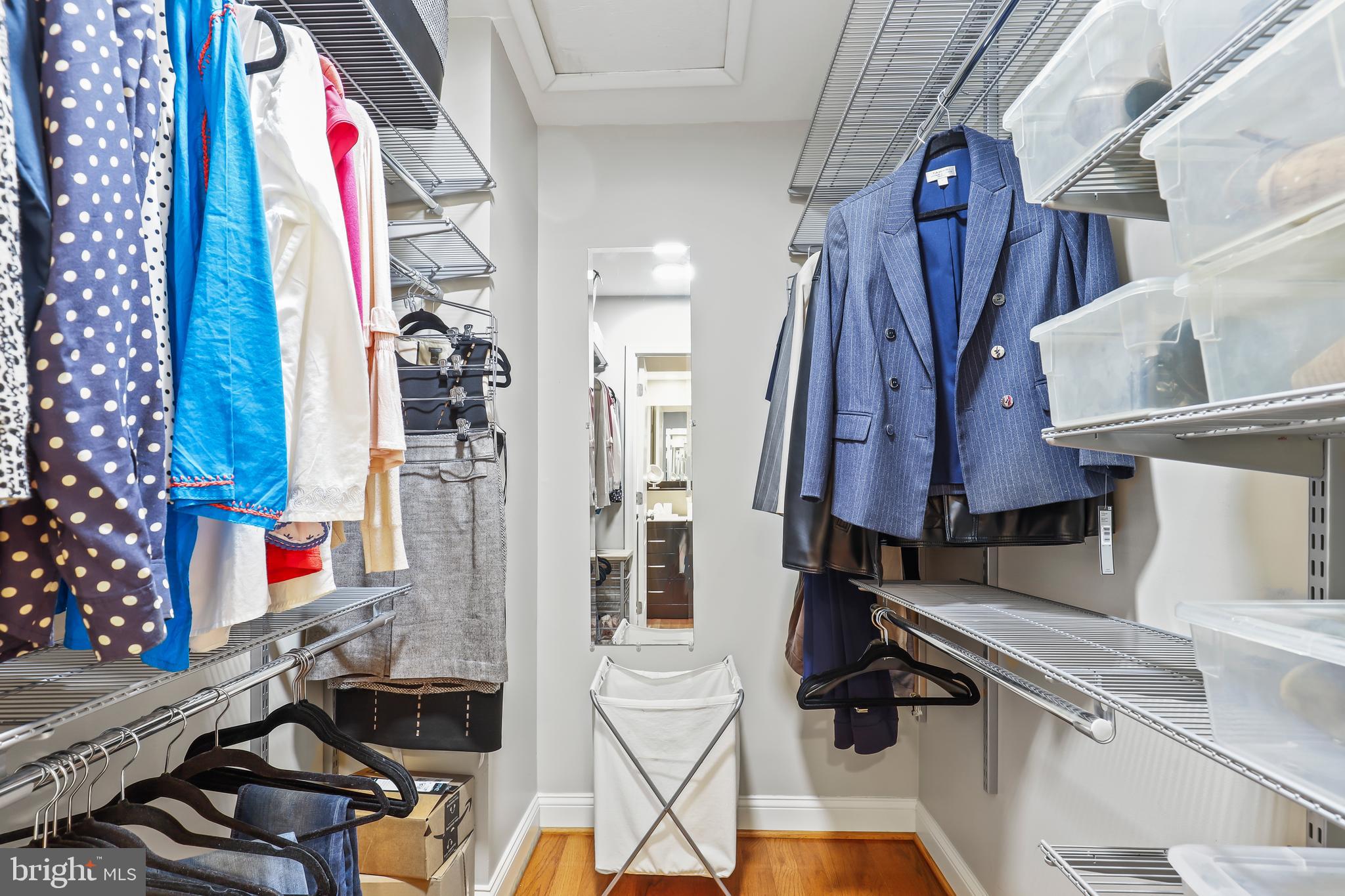 NEWINGTON STATION - Residential