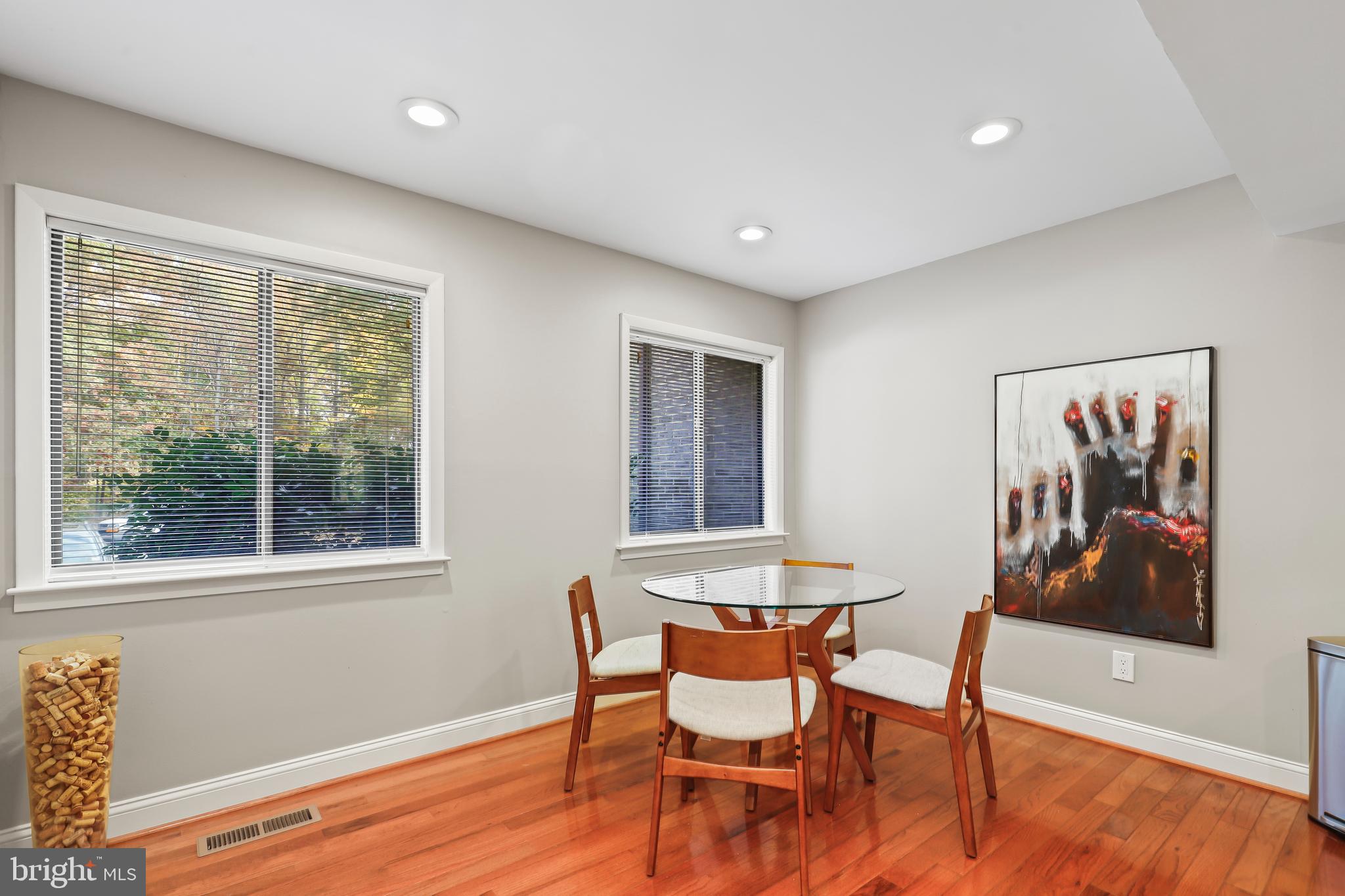 NEWINGTON STATION - Residential