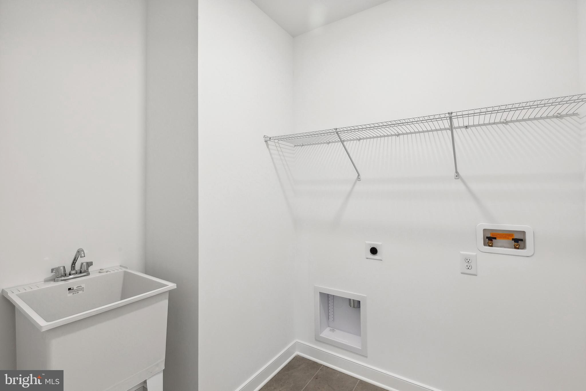 LIBERTY WEST - Residential