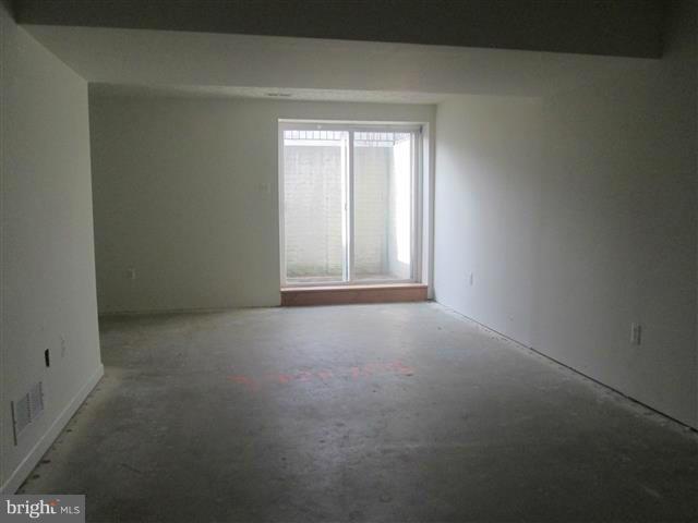 POMEROY MANOR - Residential