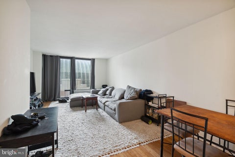 Condo For Rent - 1420 Locust Street #8O<br/> PHILADELPHIA, PA 19102