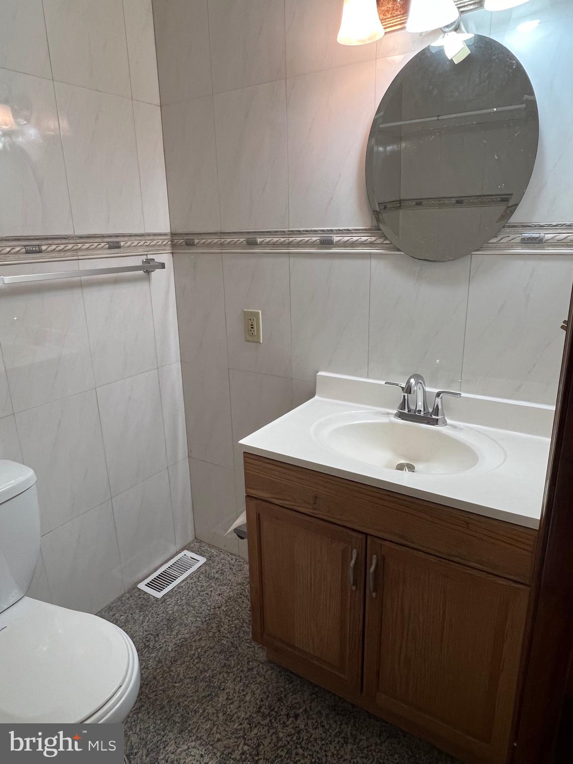 PASSYUNK SQUARE - Residential Lease