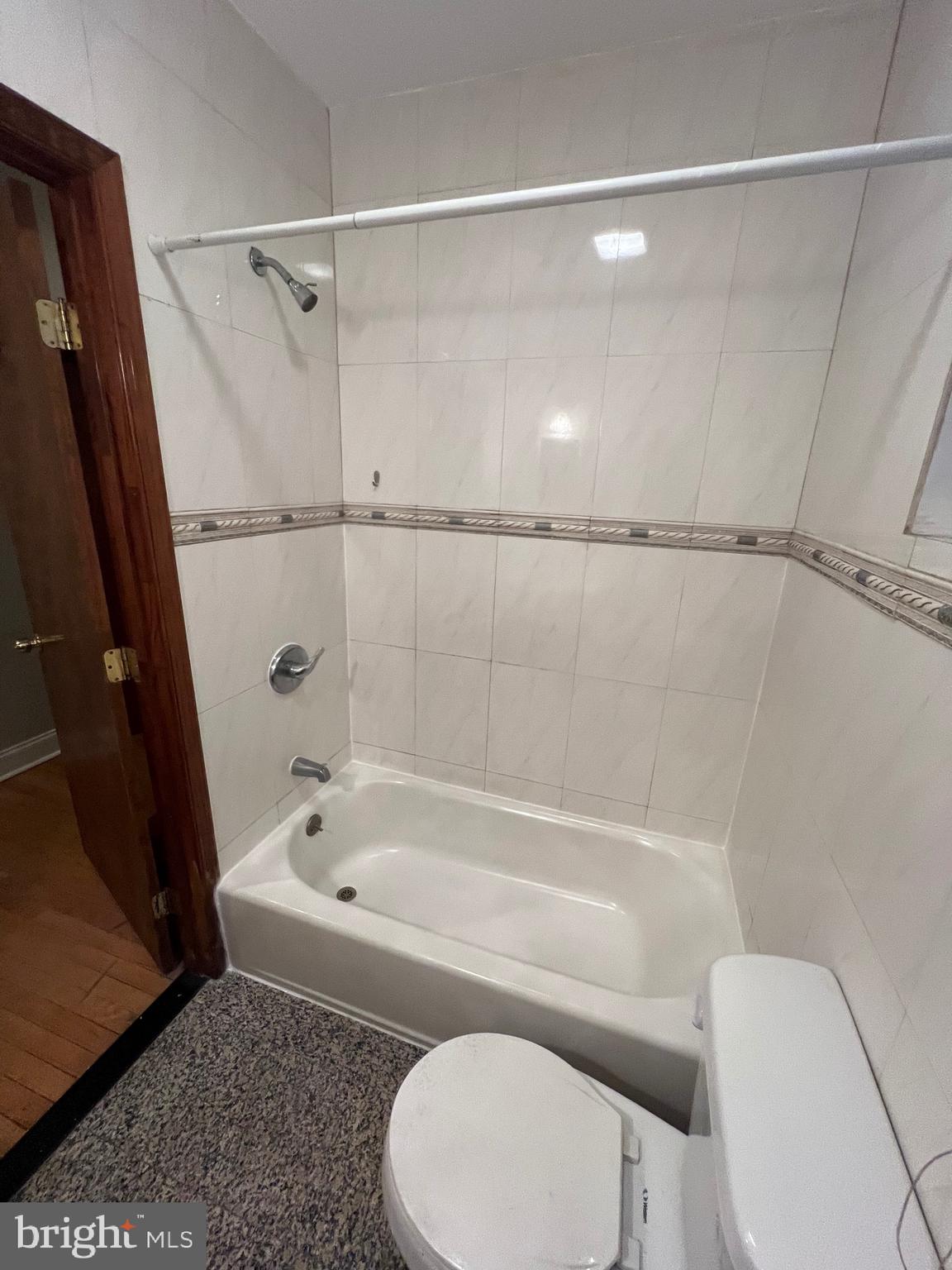 PASSYUNK SQUARE - Residential Lease