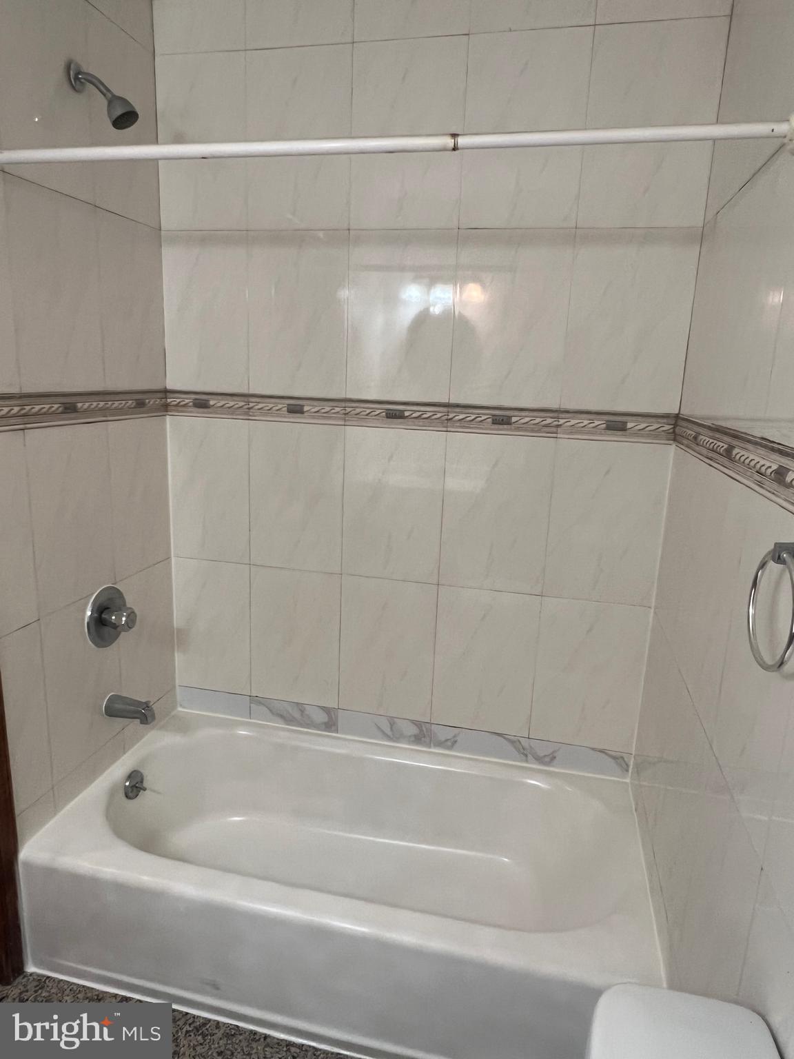 PASSYUNK SQUARE - Residential Lease