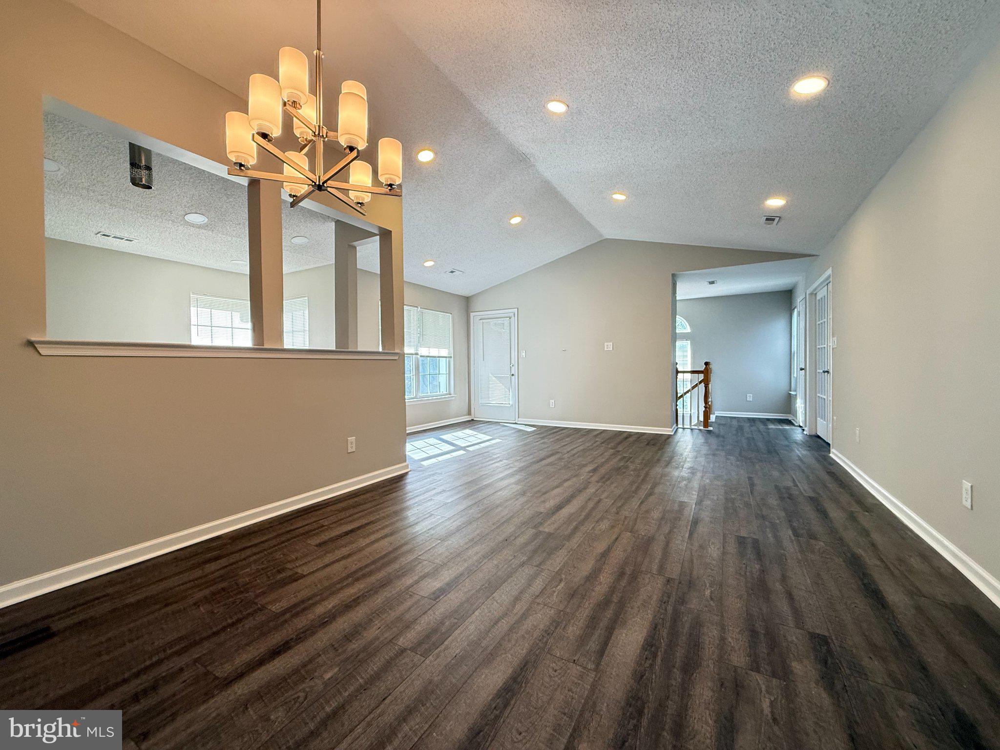 462 CEDAR HOLLOW DRIVE