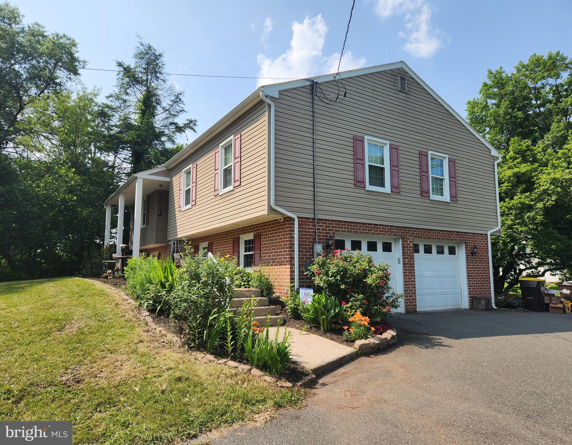 295 E MOYER ROAD