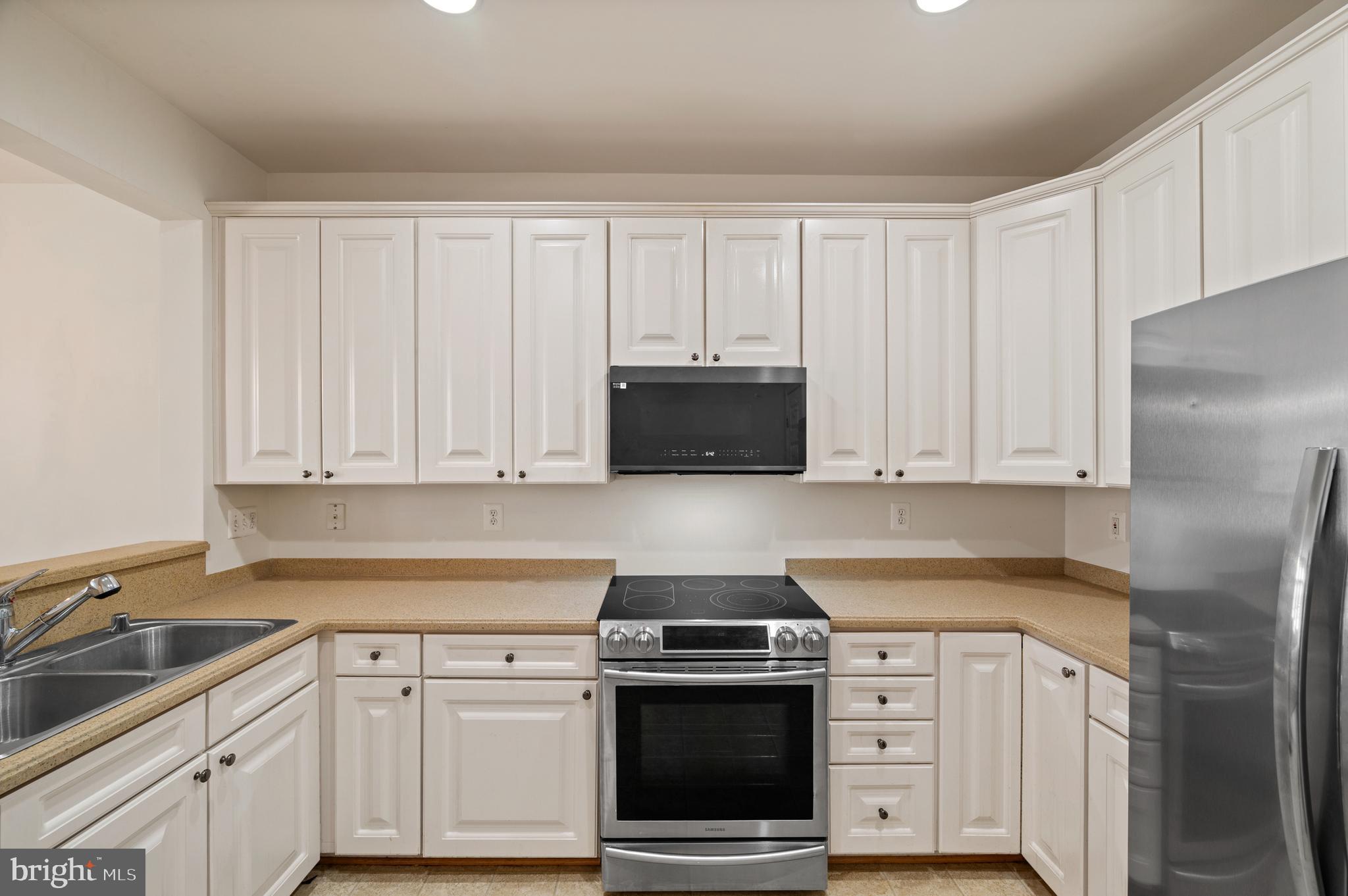 OAKS AT BRIDLE CREEK - Residential