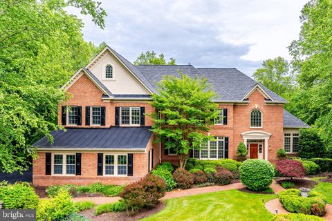 891 CHINQUAPIN ROAD MCLEAN VA 22102