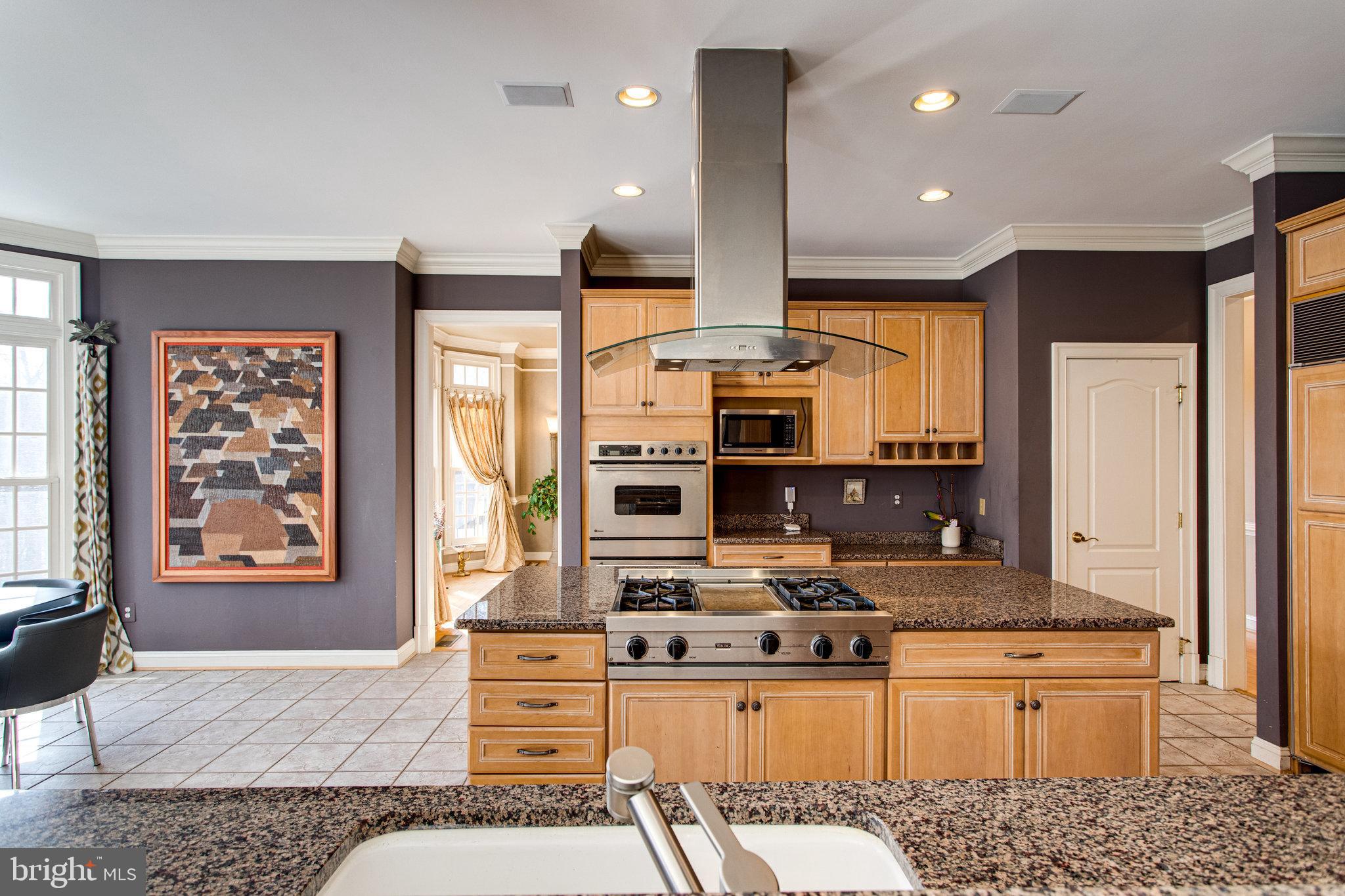 MCLEAN FALLS AT CHINQUAP - Residential