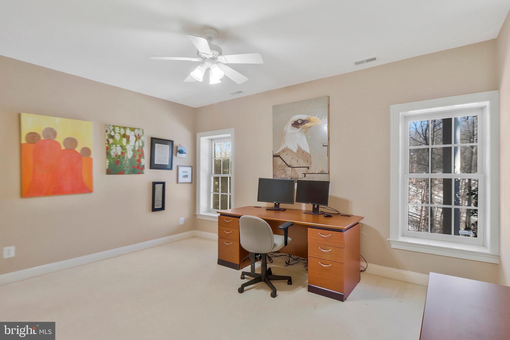 MCLEAN FALLS AT CHINQUAP - Residential