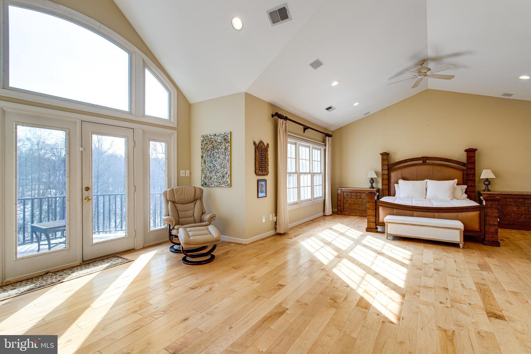 MCLEAN FALLS AT CHINQUAP - Residential