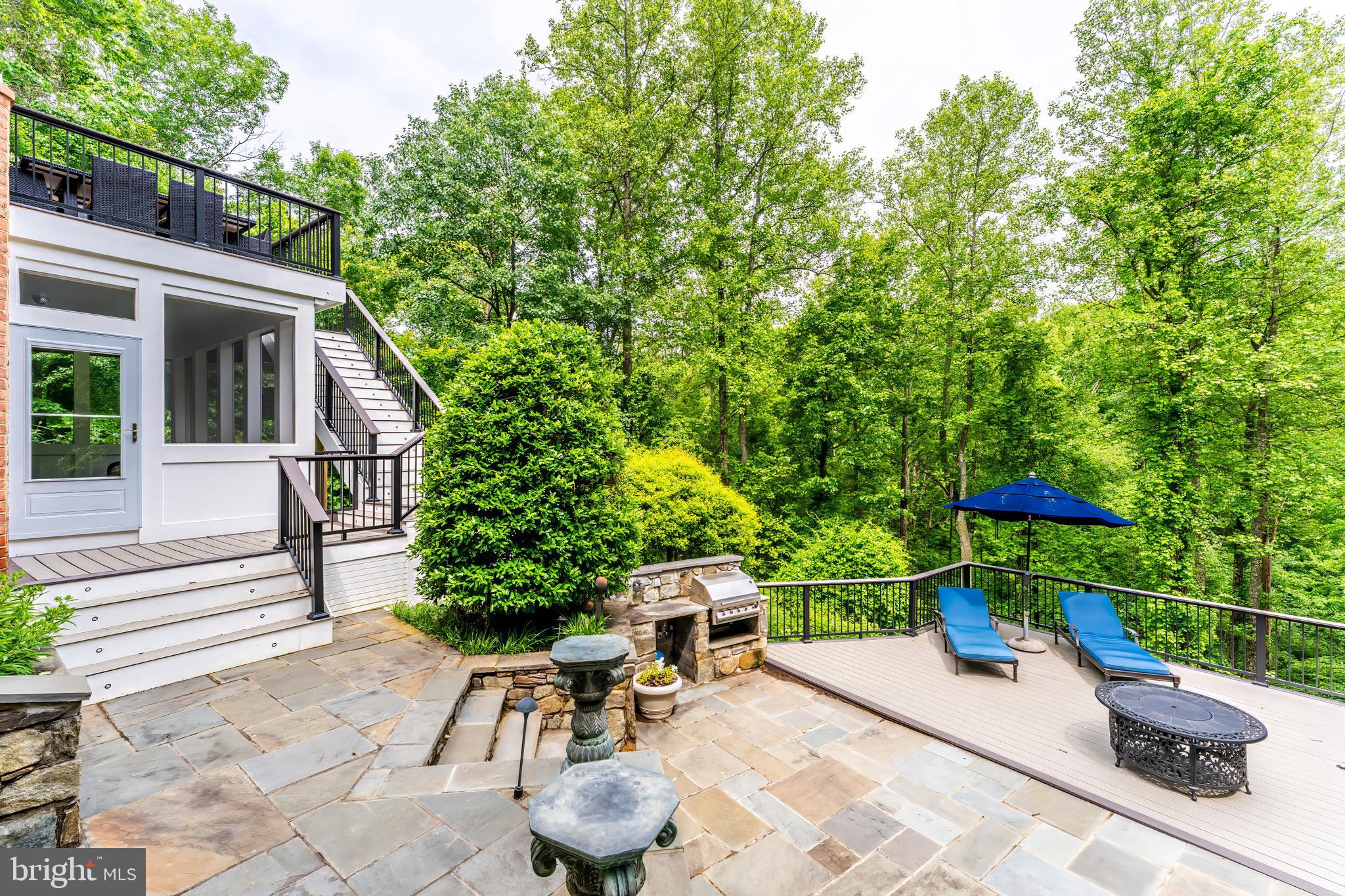 MCLEAN FALLS AT CHINQUAP - Residential