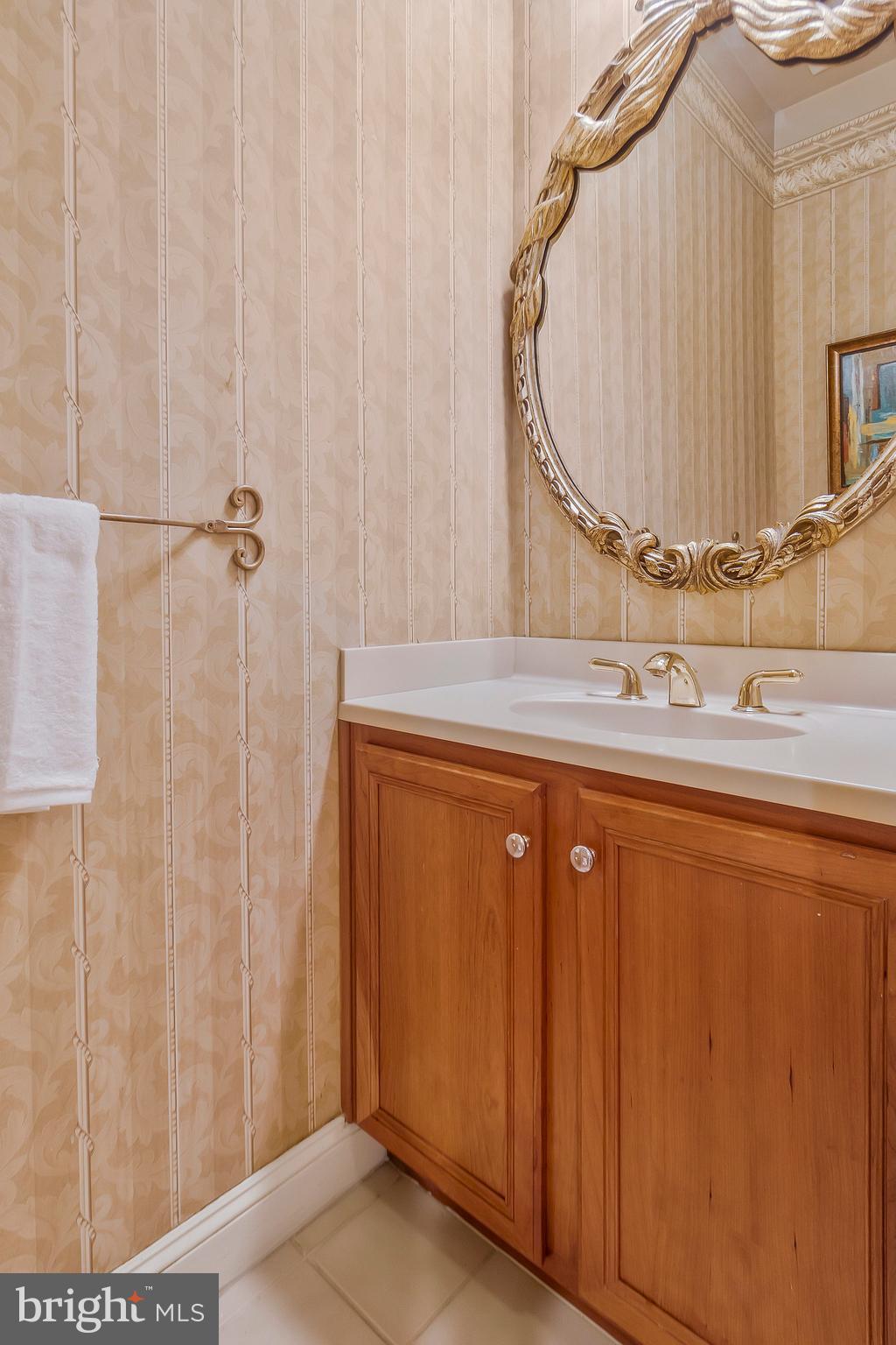 MCLEAN FALLS AT CHINQUAP - Residential