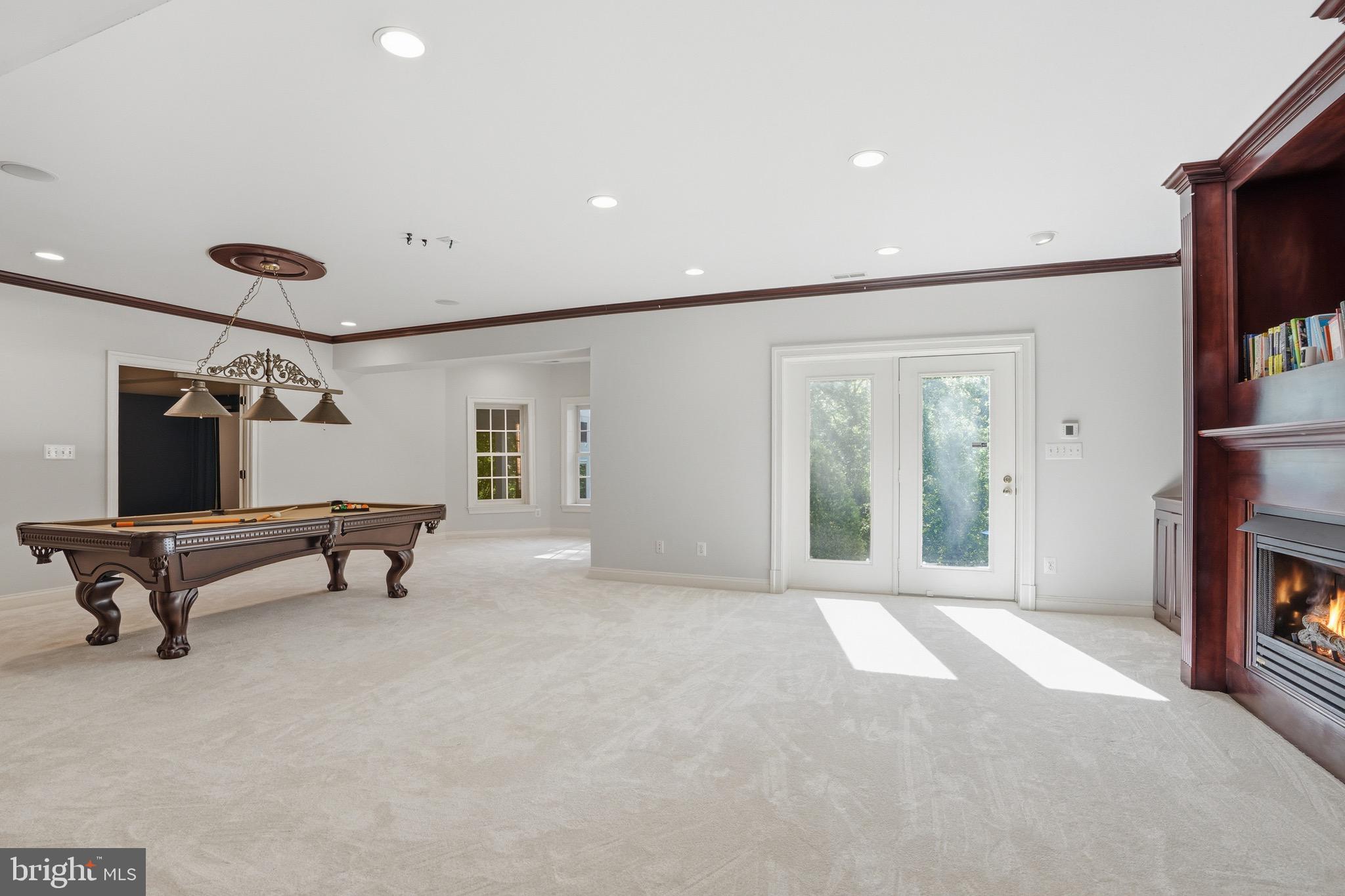 MCLEAN FALLS AT CHINQUAP - Residential