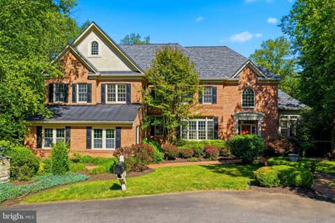 Photo of 891 Chinquapin Road, MCLEAN, VA 22102 (MLS # VAFX2298978)