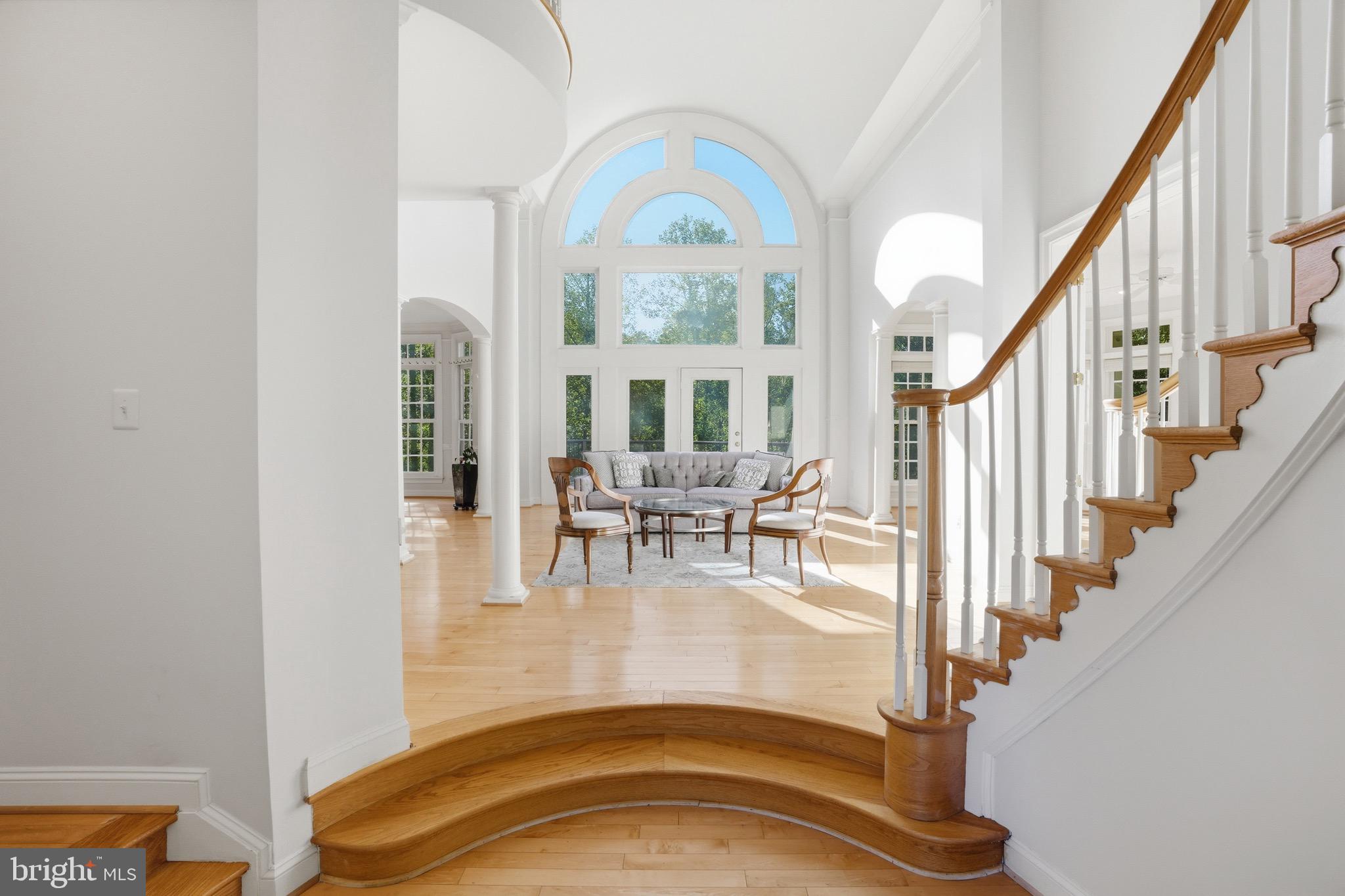 MCLEAN FALLS AT CHINQUAP - Residential
