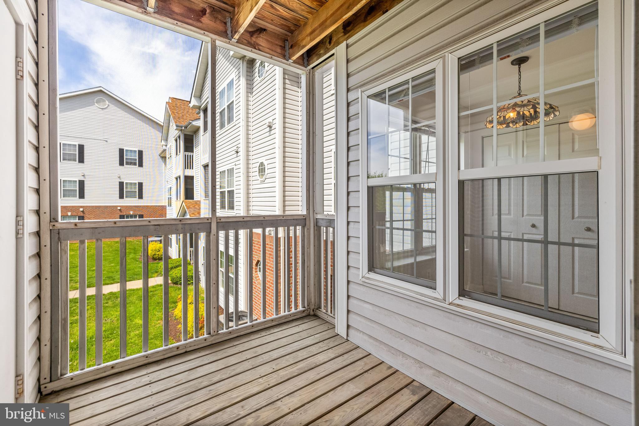 CROMWELL FOUNTAIN - Residential