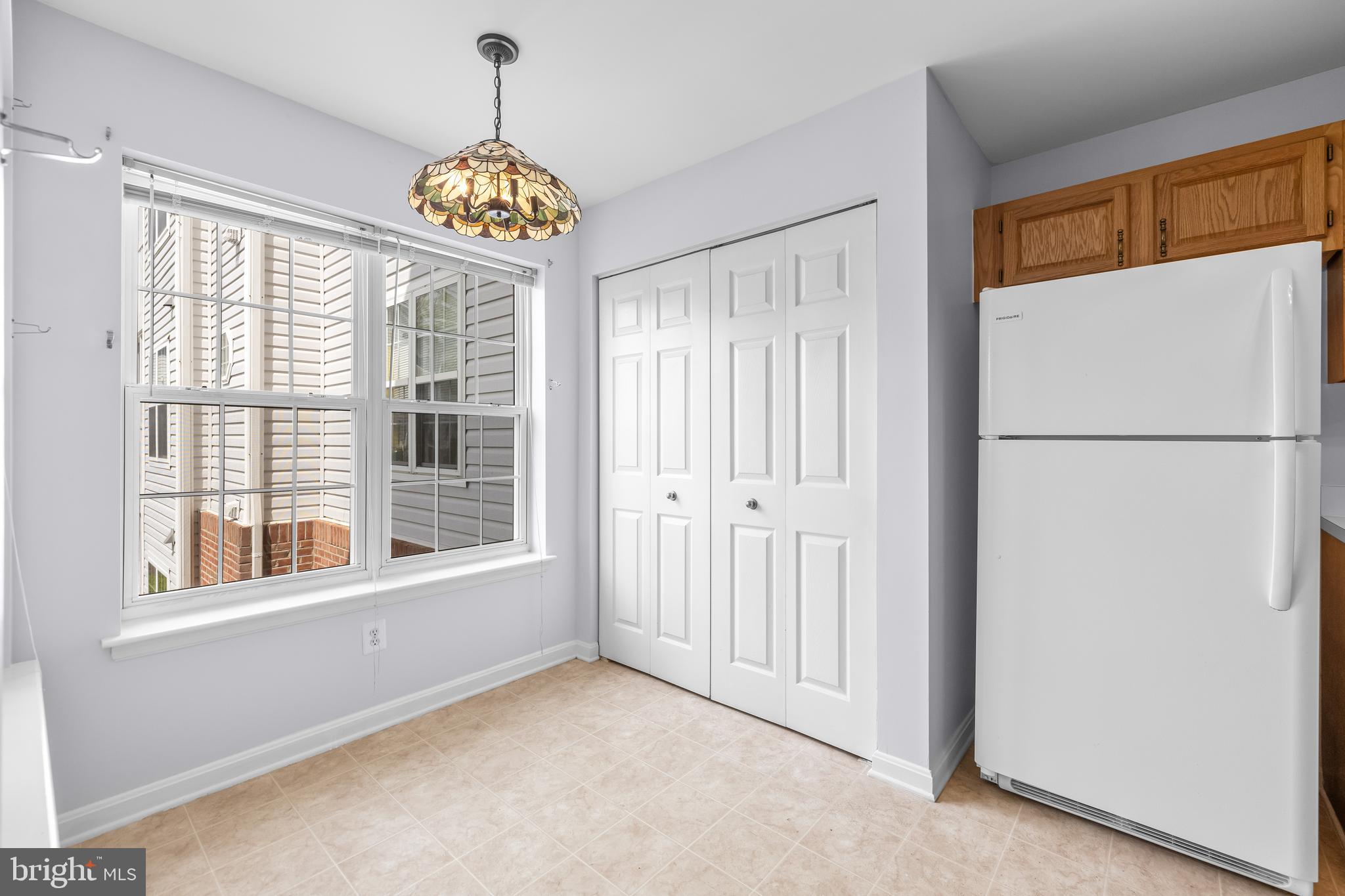 CROMWELL FOUNTAIN - Residential