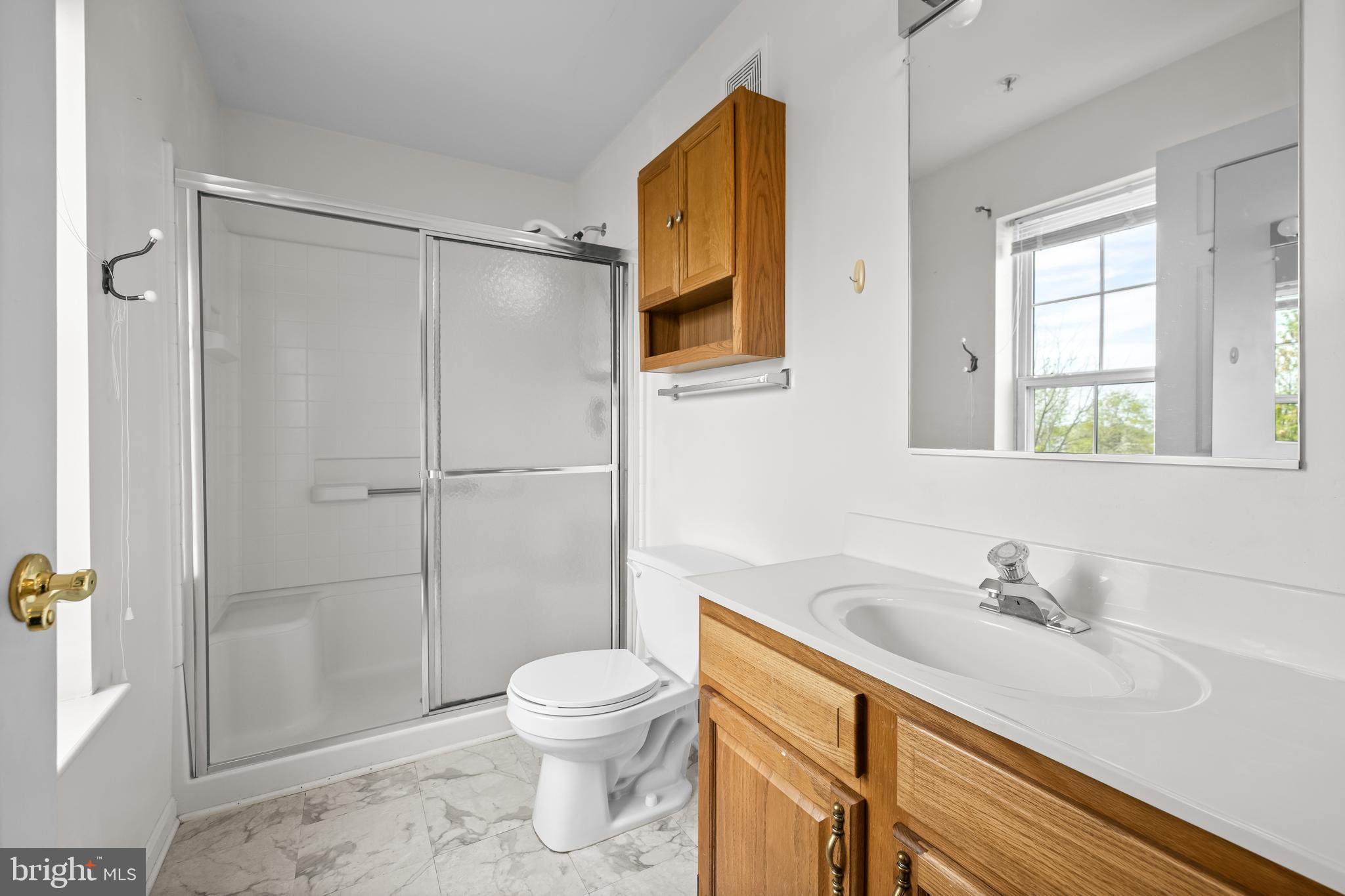 CROMWELL FOUNTAIN - Residential