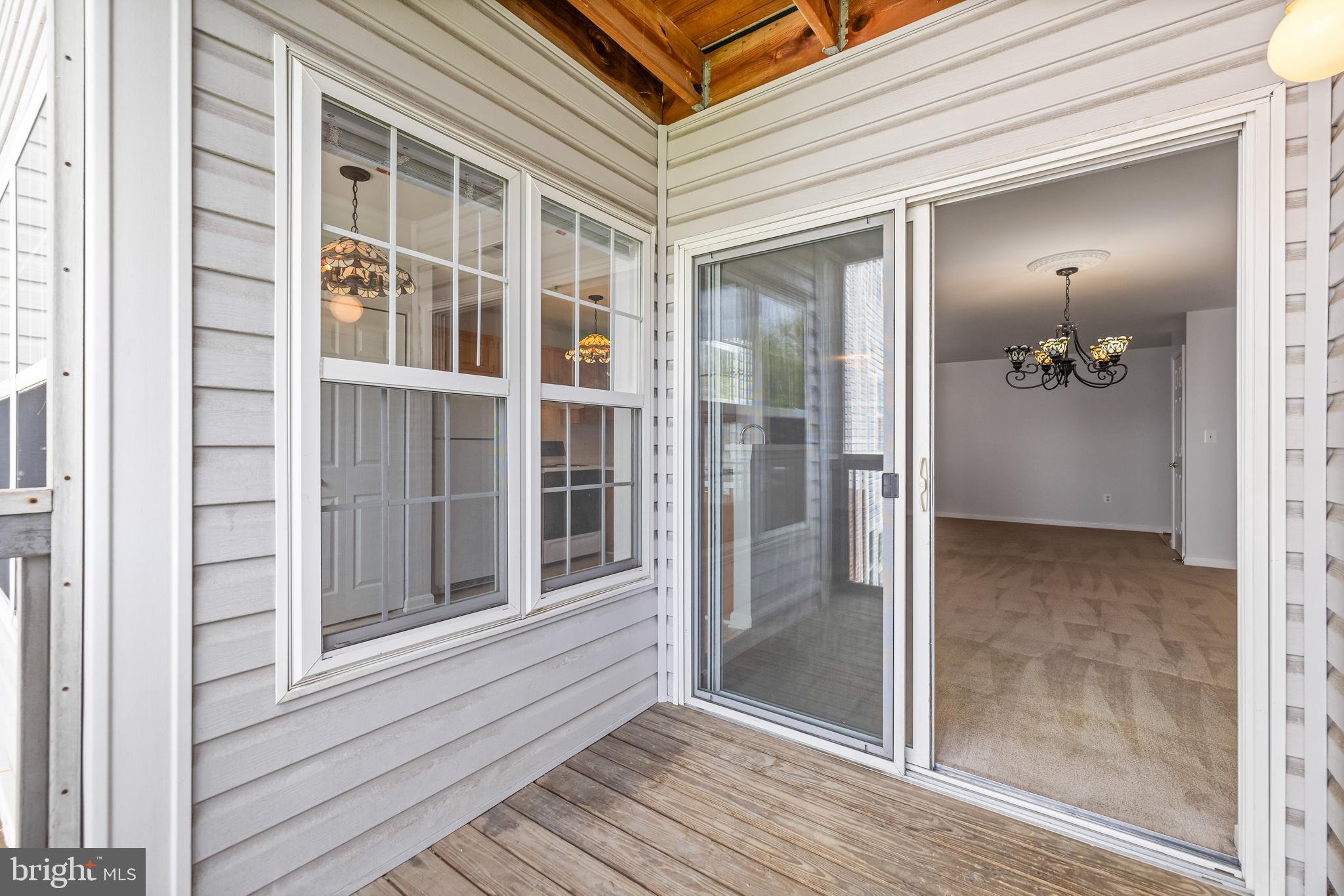 CROMWELL FOUNTAIN - Residential