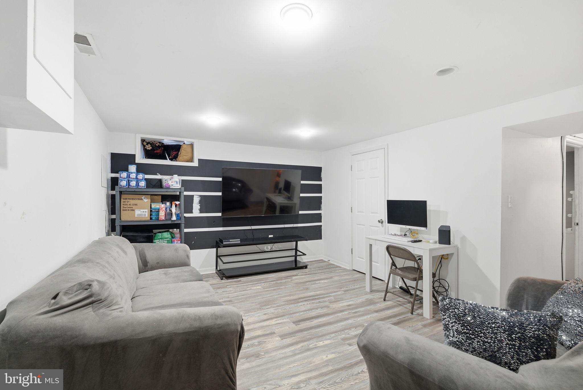 GWYNN OAK - Residential