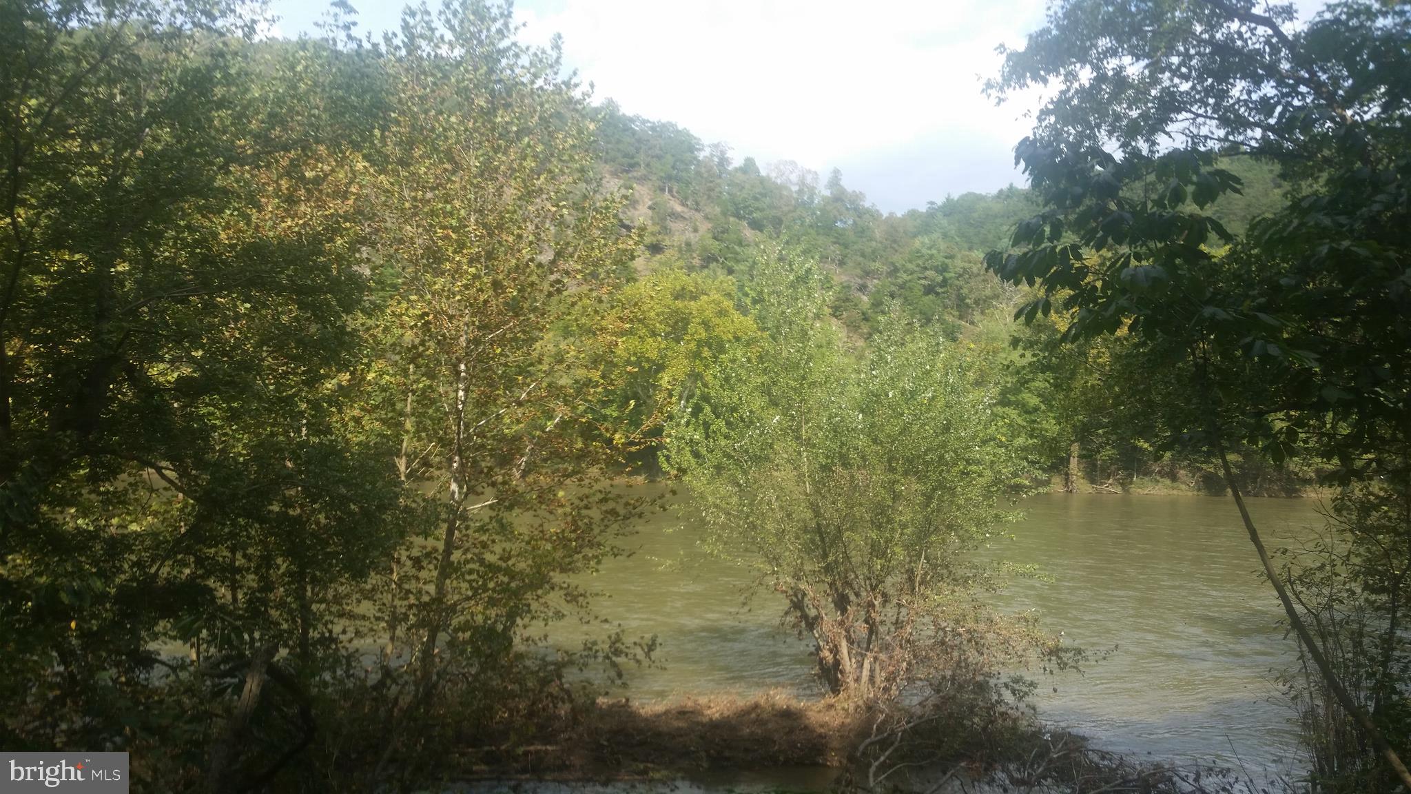 CACAPON RIVER COLONY - Land