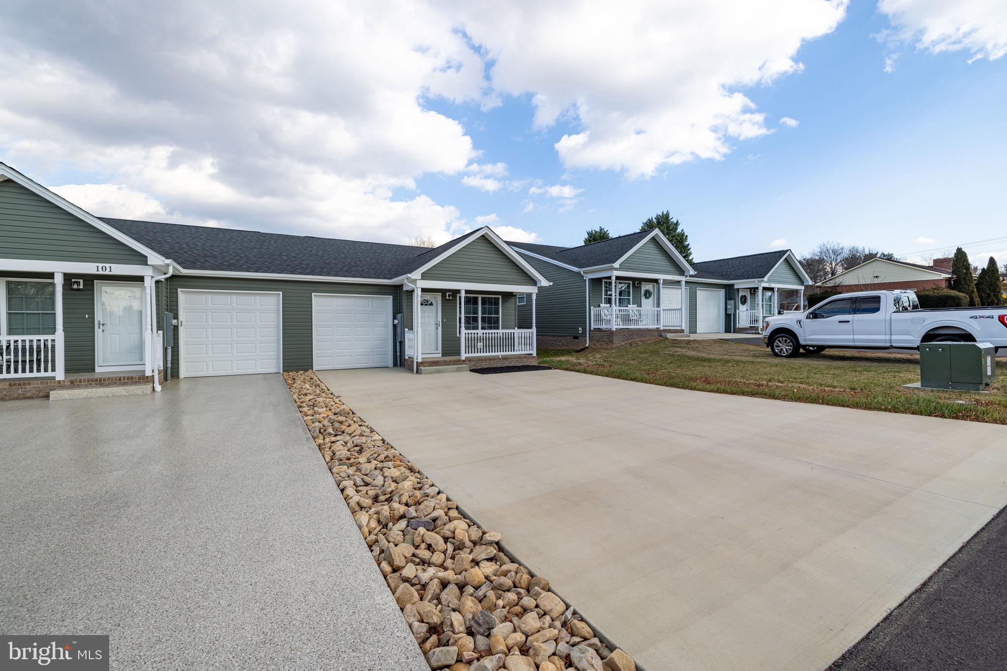 TOWN OF LURAY - Residential